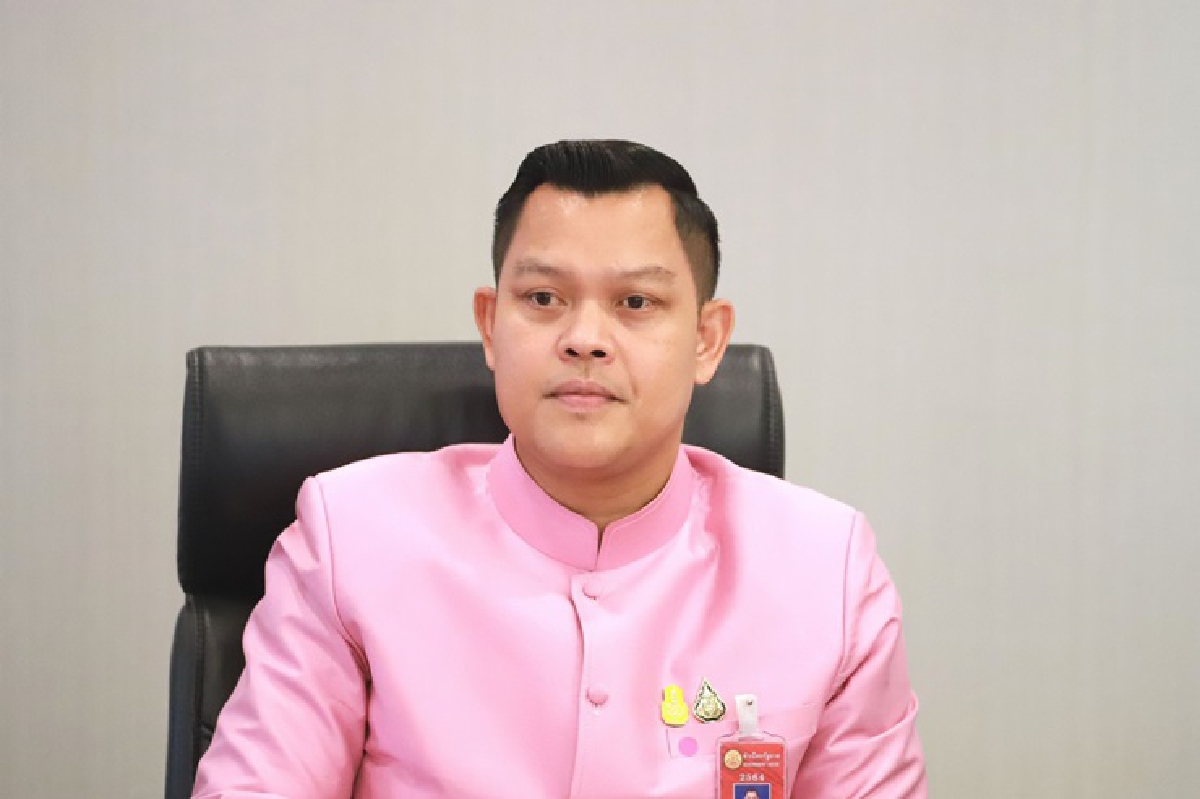 “ธนกร” โต้"หญิงหน่อย"บิดเบือนใส่ร้าย ปัด"บิ๊กตู่"ท้าทายปชช. ยันพร้อมหนุนแก้รธน. “ธนกร” โต้"หญิงหน่อย"บิดเบือนใส่ร้าย ปัด"บิ๊กตู่"ท้าทายปชช. ยันพร้อมหนุนแก้รธน.