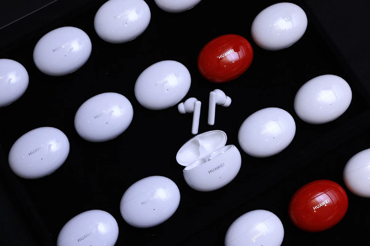 หัวเว่ยเปิดตัว HUAWEI FreeBuds 4i ชูเทคโนโลยีตัดเสียงรบกวน ราคาสุดคุ้ม พร้อมแบตอึด 10 ชั่วโมง