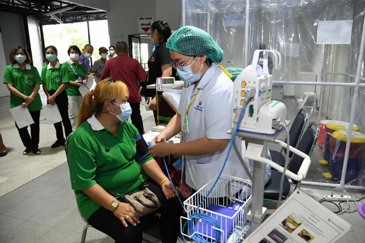 กทม.ฉีดวัคซีนป้องกันโควิด-19ให้คนกรุงแล้วกว่า4หมื่นคน