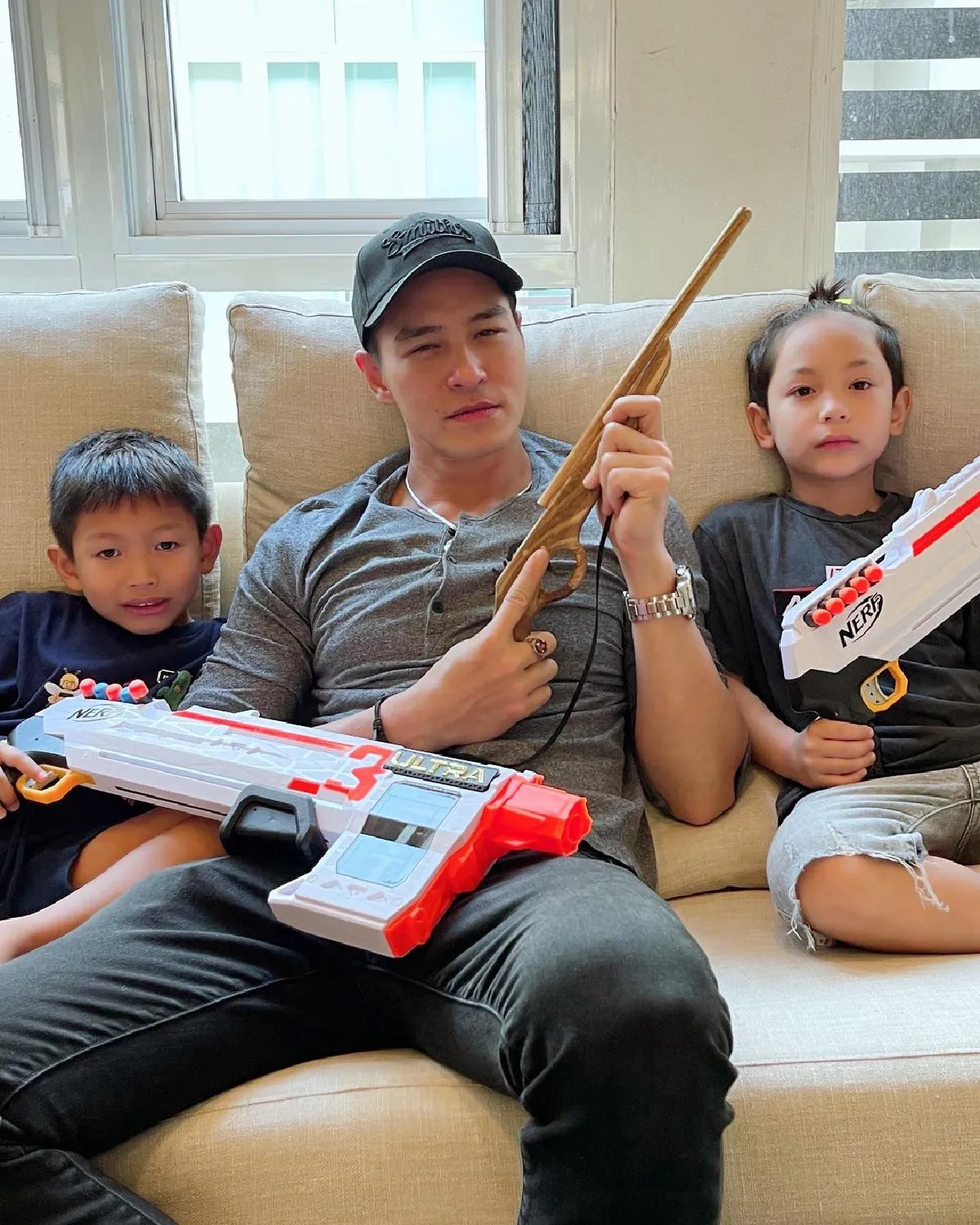 พลอย เผยโมเมนต์อบอุ่นร่วมเฟรม ปีเตอร์ คอร์ป ฉลองวันเกิดให้ลูก