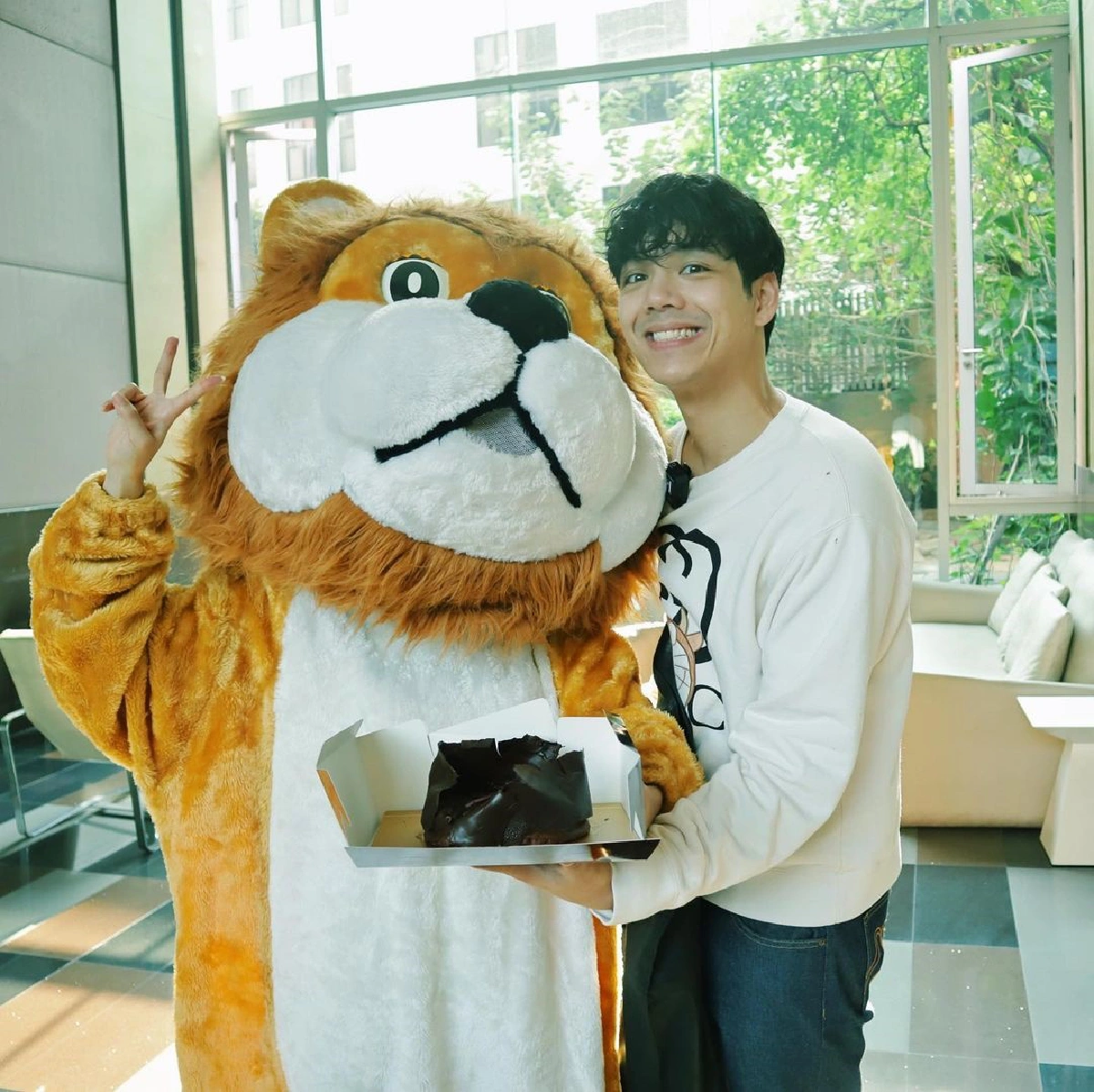 ก้อย อรัชพร ทุ่มสุดตัว! ใส่ชุดมาสคอตมาเซอร์ไพรส์วันเกิด นิกกี้ ณฉัตร