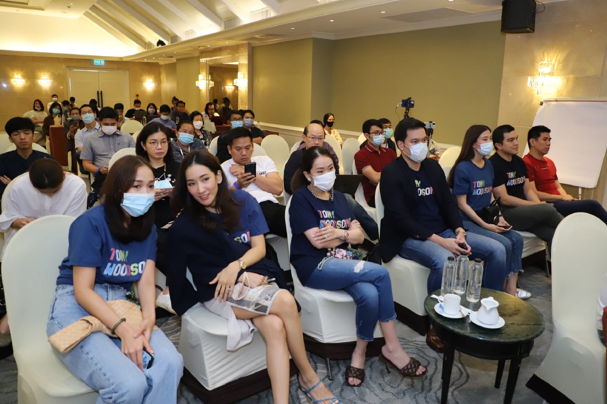 ทักษิณฉะรัฐธรรมนูญสืบทอดอำนาจทำลายประเทศ