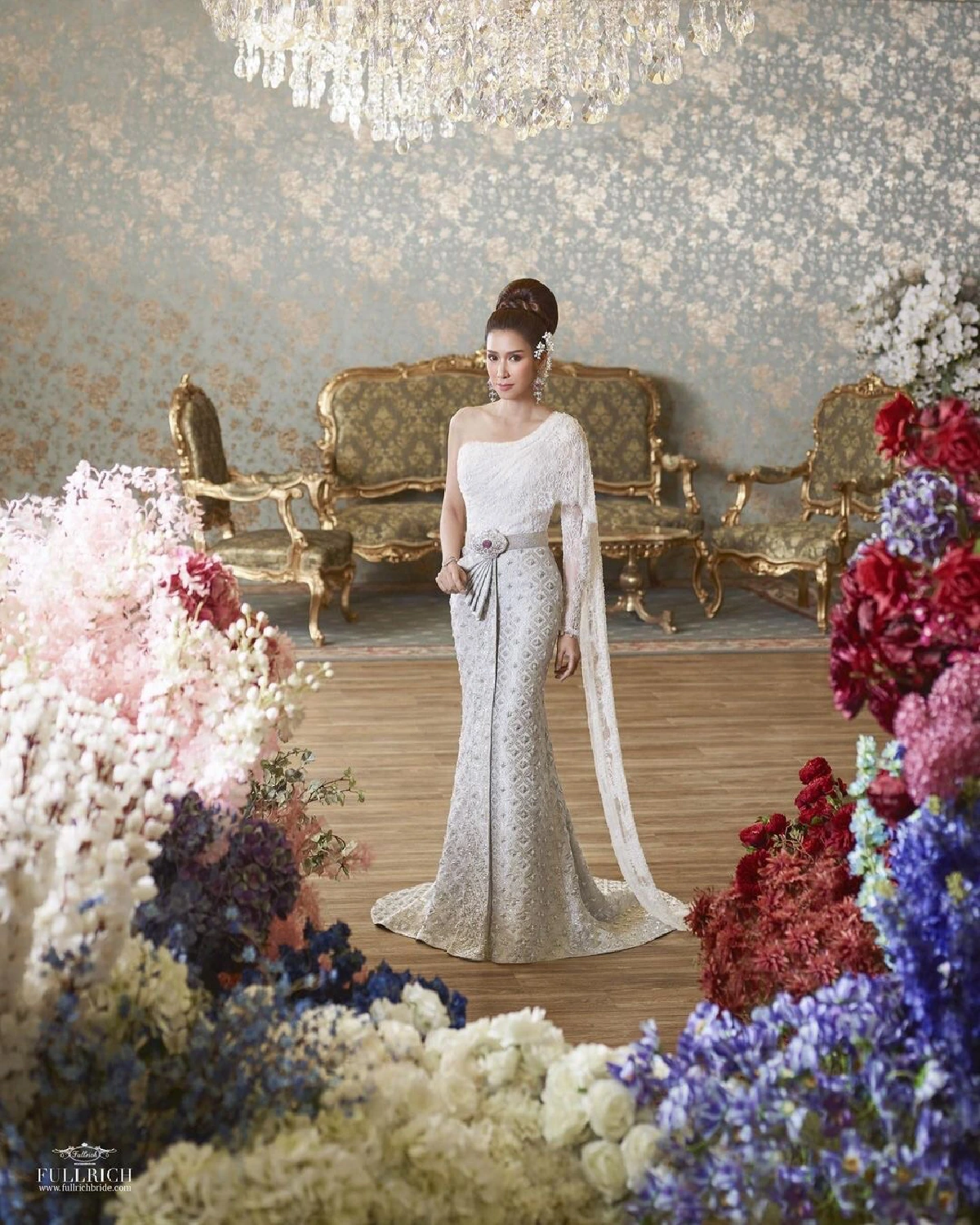 ป๊อก ปิยธิดา สวยสง่าถ่ายแบบชุดไทย จัดเต็มเสื้อผ้าหน้าผมสุดอลัง 