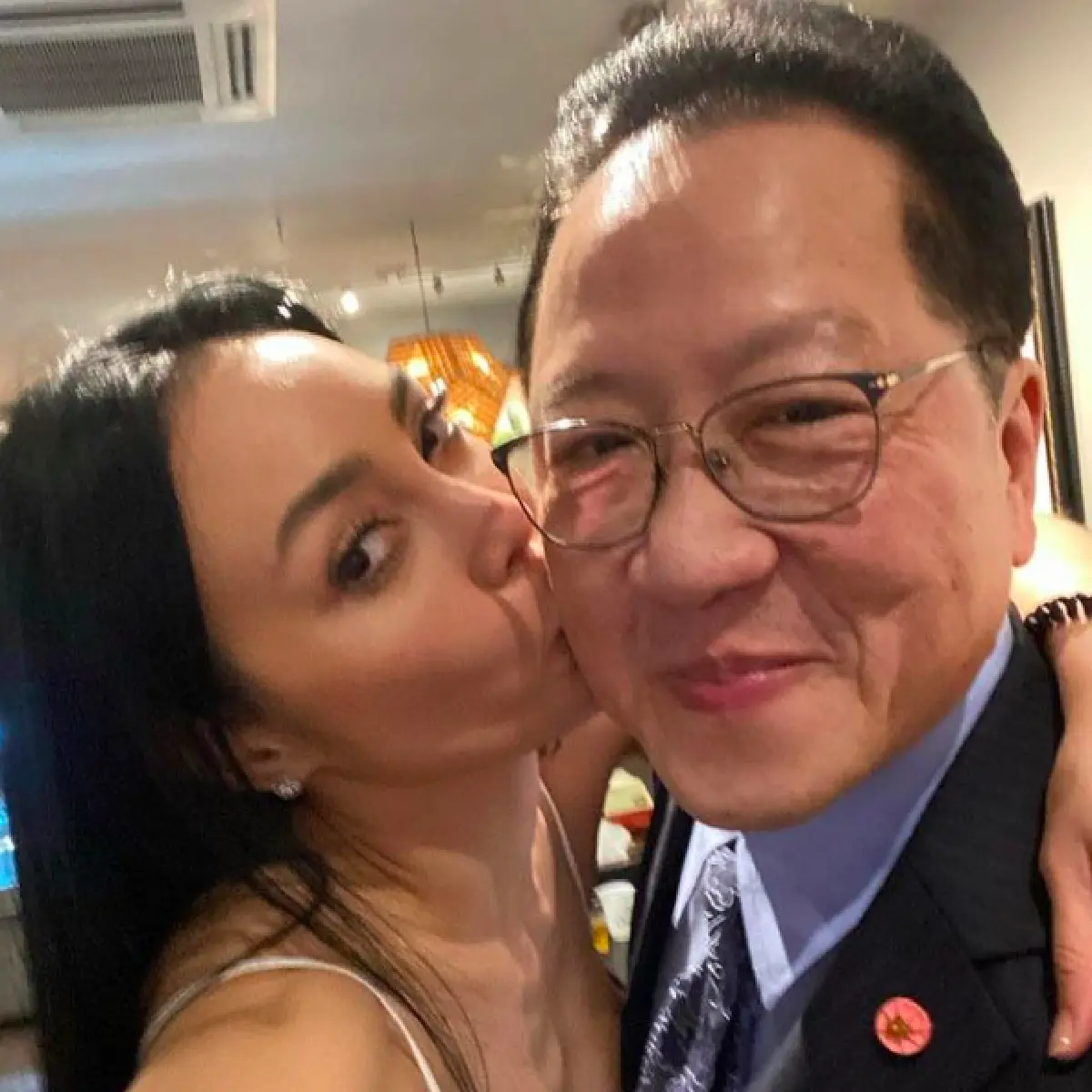 “ตั๊ก บงกช” ฉลองครบรอบแต่งงาน 9 ปี “เจ้าสัวบุญชัย” ย้อนวันวานที่มีทั้งคนยินดีเเละงง 