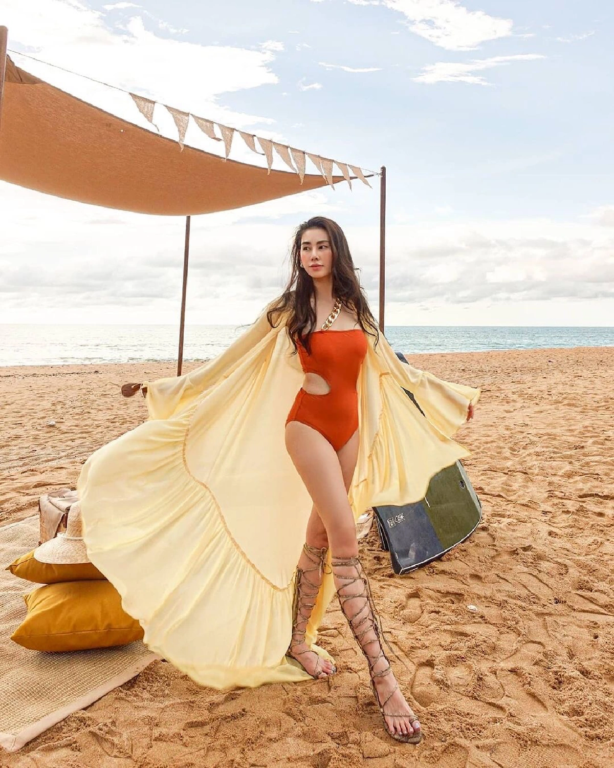 ส่องภาพ ดาว พิมพ์ทอง นุ่งบิกินี่ชมพูหวาน อวดหุ่นแซ่บรัวๆ ไม่มียั้ง