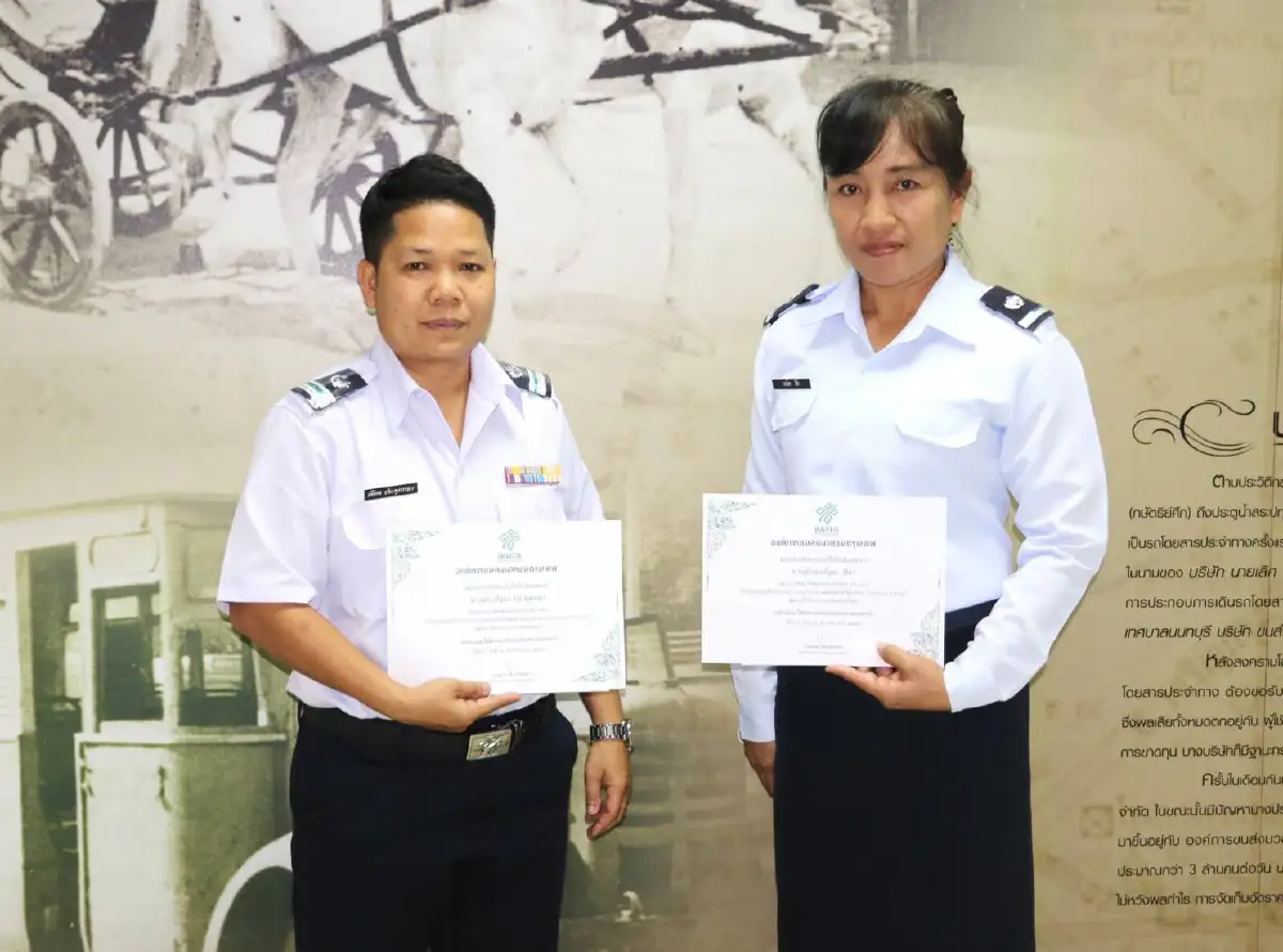 ขสมก.ชื่นชมมอบเงิน 2 พัน พนง.รถเมล์ช่วยสุนัขหลง ล่าสุดอาการปลอดภัย