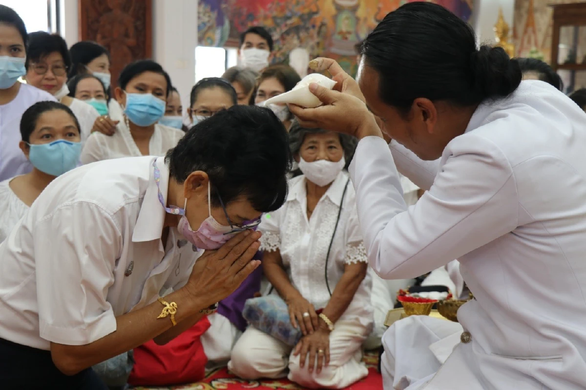 ศูนย์การศึกษานอกโรงเรียนกาญจนาภิเษก (วิทยาลัยในวัง) จัดพิธ๊ไหว้ครู ประจำปี 2564