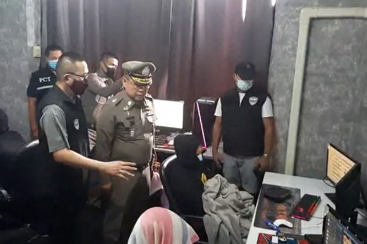 ตำรวจ PCTทลายเครือข่ายแก๊งมังกร โกโร่ เว็บพนันออนไลน์