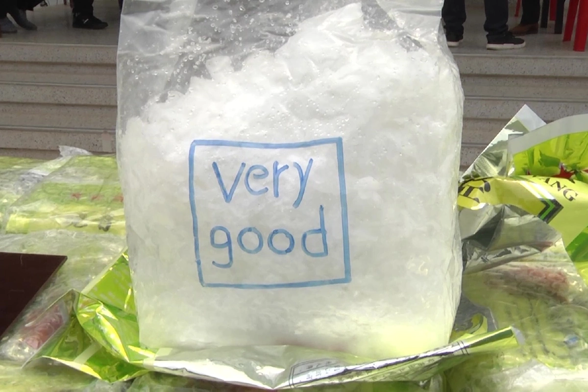 สกลนครจับ2ชาวลาวขนยาไอซ์ข้ามชาติมูลค่าพันล้าน