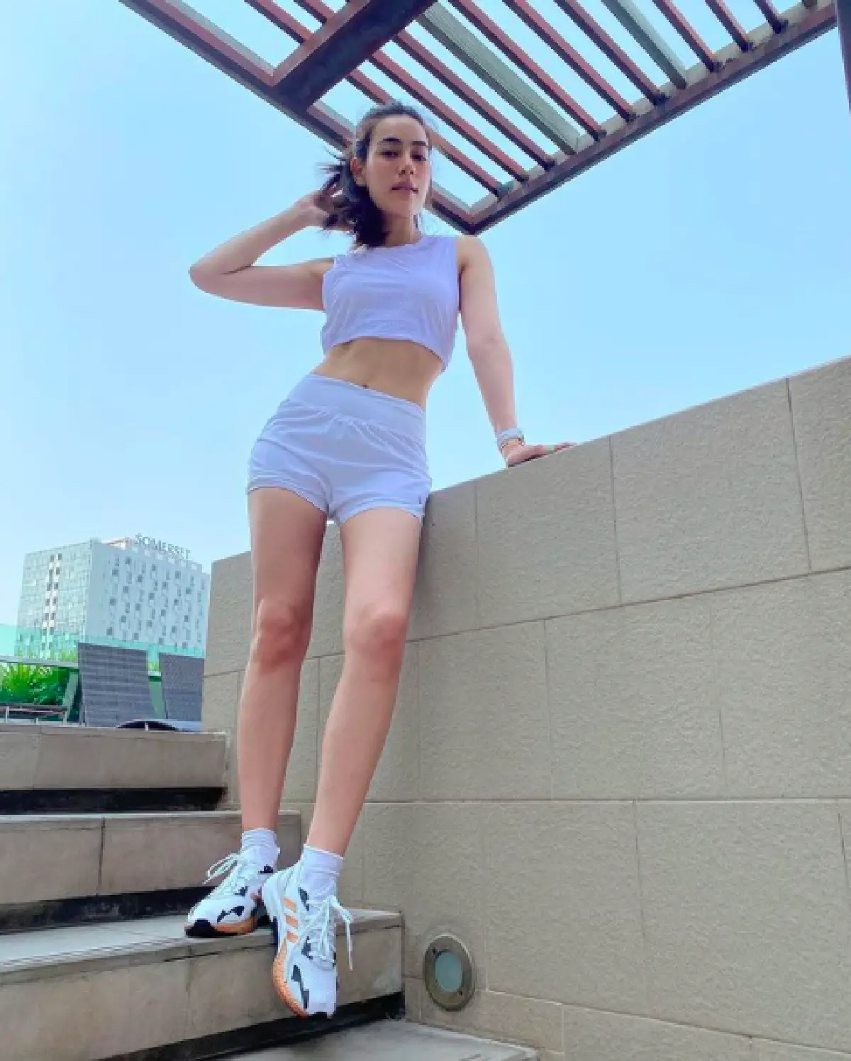 หุ่นปังมากแม่! “คิมเบอร์ลี่” วัดรอบเอวโชว์อีกนิดจะ 24 นิ้วแล้ว 