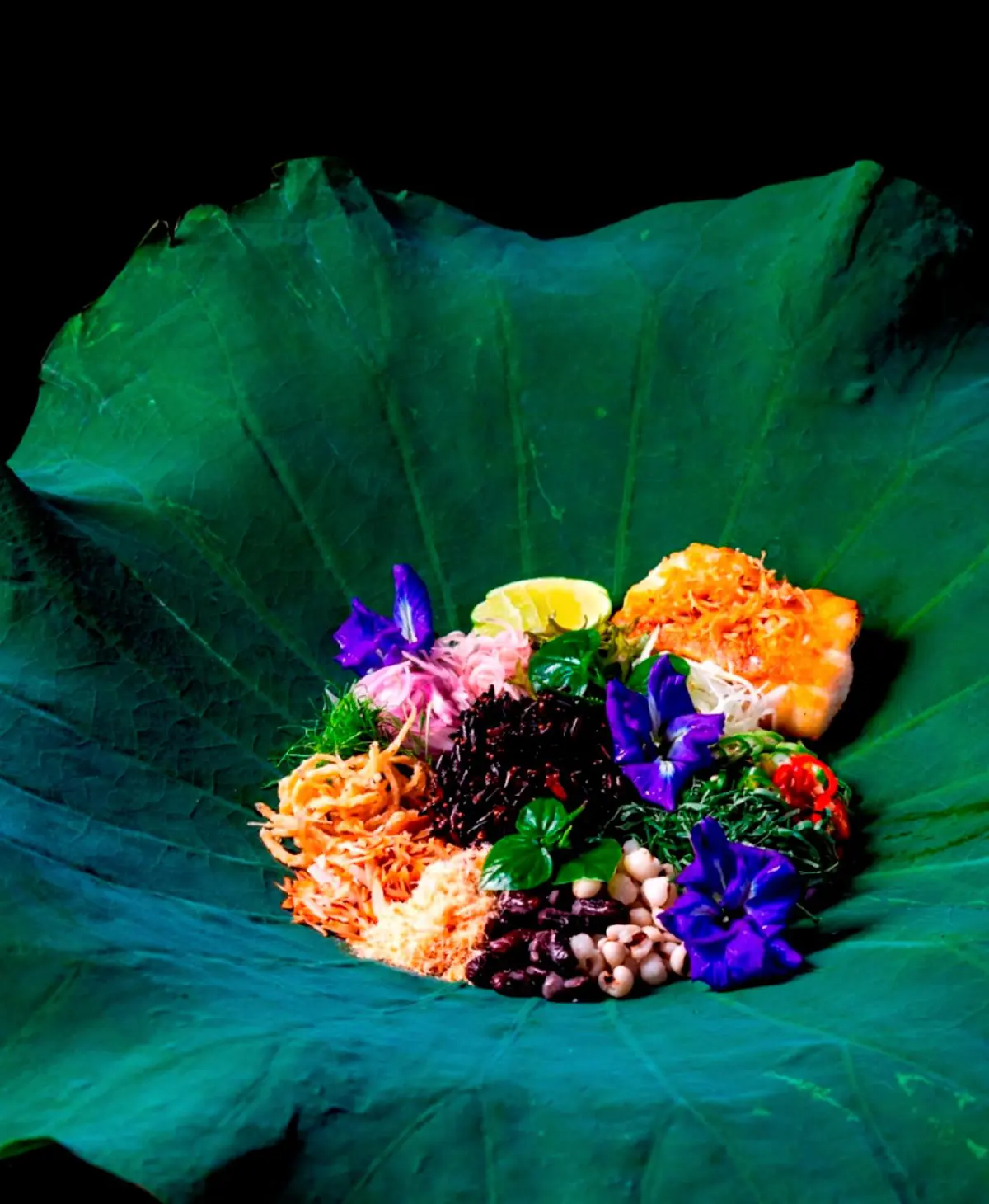 Royal Osha ส่งเมนู ‘ข้าวแช่ชาววัง’ และ ‘ข้าวยำ’ ต้อนรับคิมหันตฤดู เพื่อคนสำคัญ วันสำคัญ และโอกาสพิเศษ