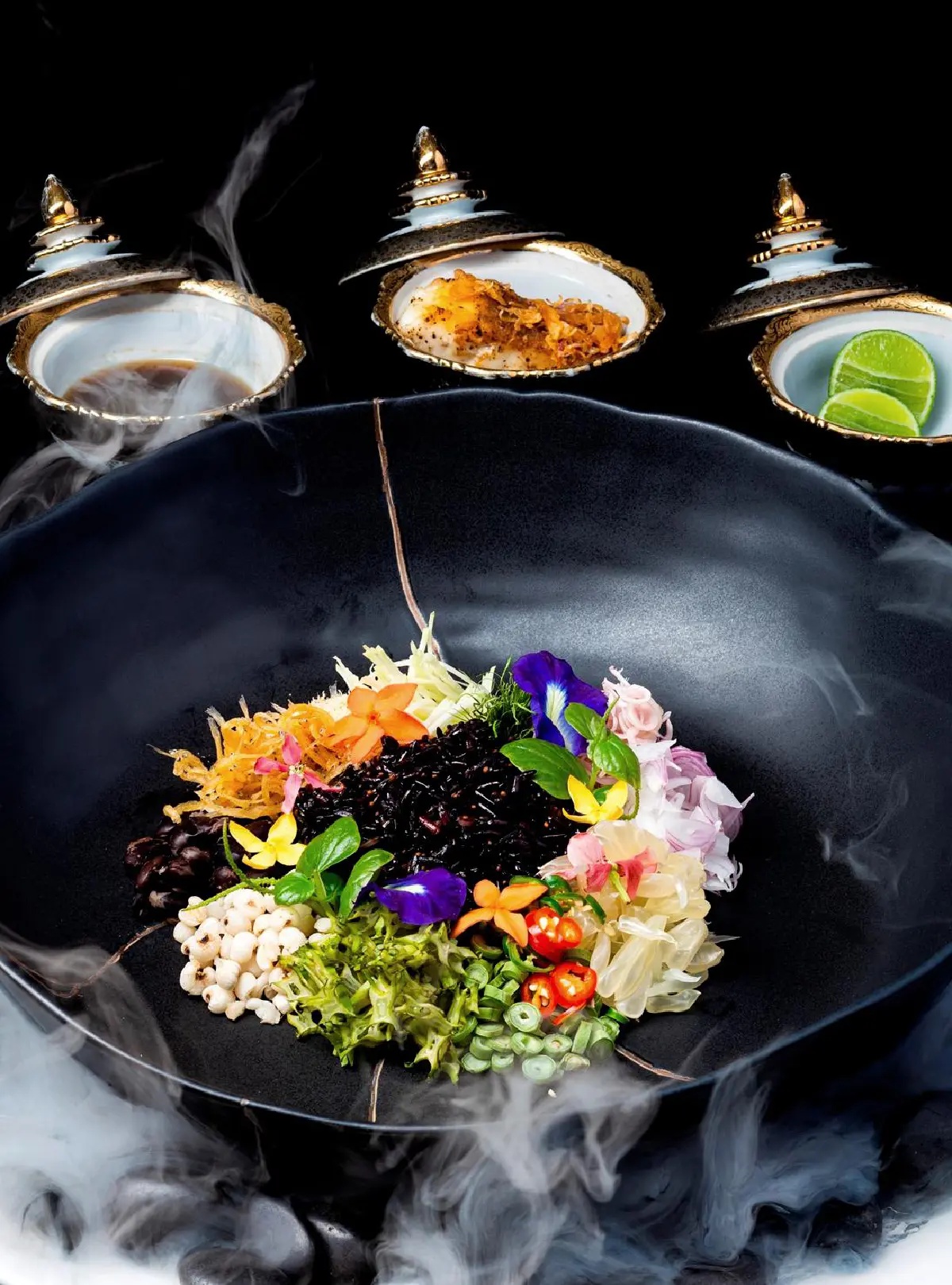 Royal Osha ส่งเมนู ‘ข้าวแช่ชาววัง’ และ ‘ข้าวยำ’ ต้อนรับคิมหันตฤดู เพื่อคนสำคัญ วันสำคัญ และโอกาสพิเศษ