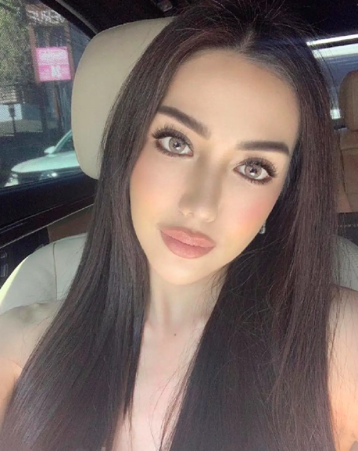 “เบล” ลูกสาว “บรรยิน” โพสต์ฟาด "ดิว อริสรา" หาเรื่องคนอื่น ด่าพ่อ เหยียดทอม! 