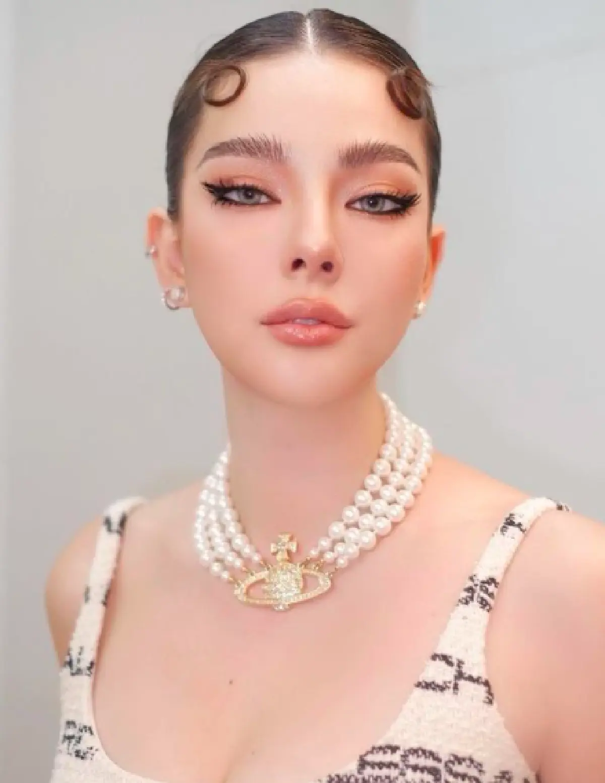 “เบล” ลูกสาว “บรรยิน” โพสต์ฟาด "ดิว อริสรา" หาเรื่องคนอื่น ด่าพ่อ เหยียดทอม! 