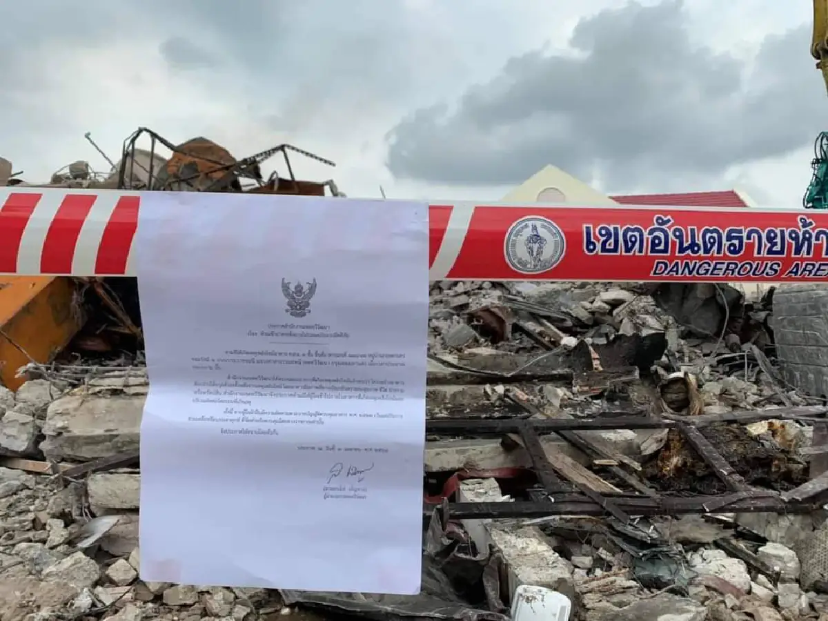 เขตทวีวัฒนาเร่งตรวจสอบส่วนต่อเติมบ้านถล่มผิดจากแบบหรือไม่