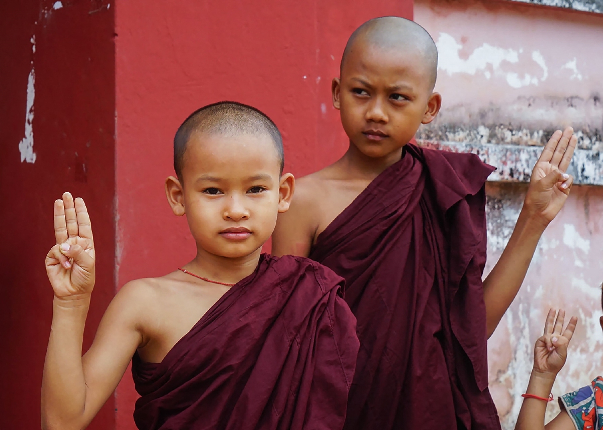 ทหารเมียนมาใช้วัดเป็นฐานทัพสังหารประชาชน ทหารเมียนมาใช้วัดเป็นฐานทัพสังหารประชาชน