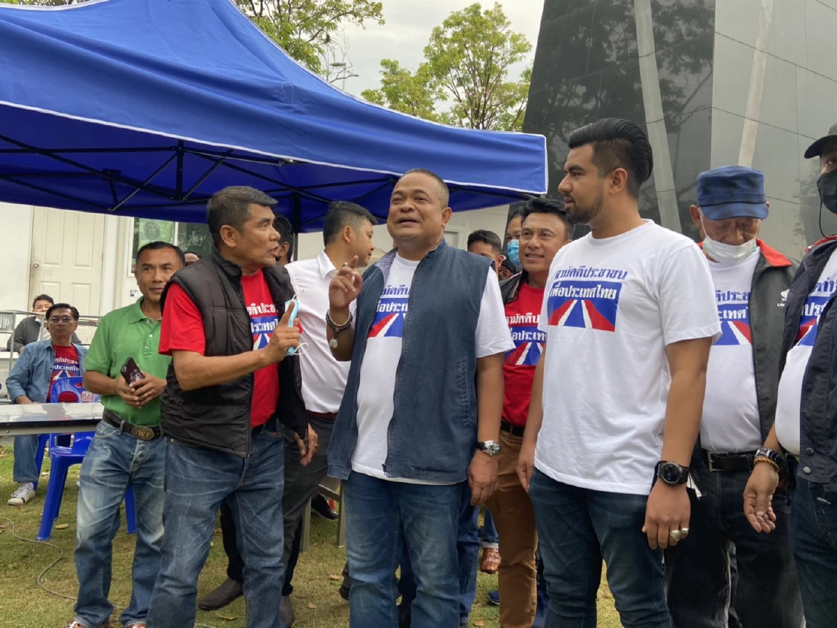 กลุ่มสามัคคีประชาชนชุมนุมตามนัด! "จตุพร"ประกาศไล่ประยุทธ์