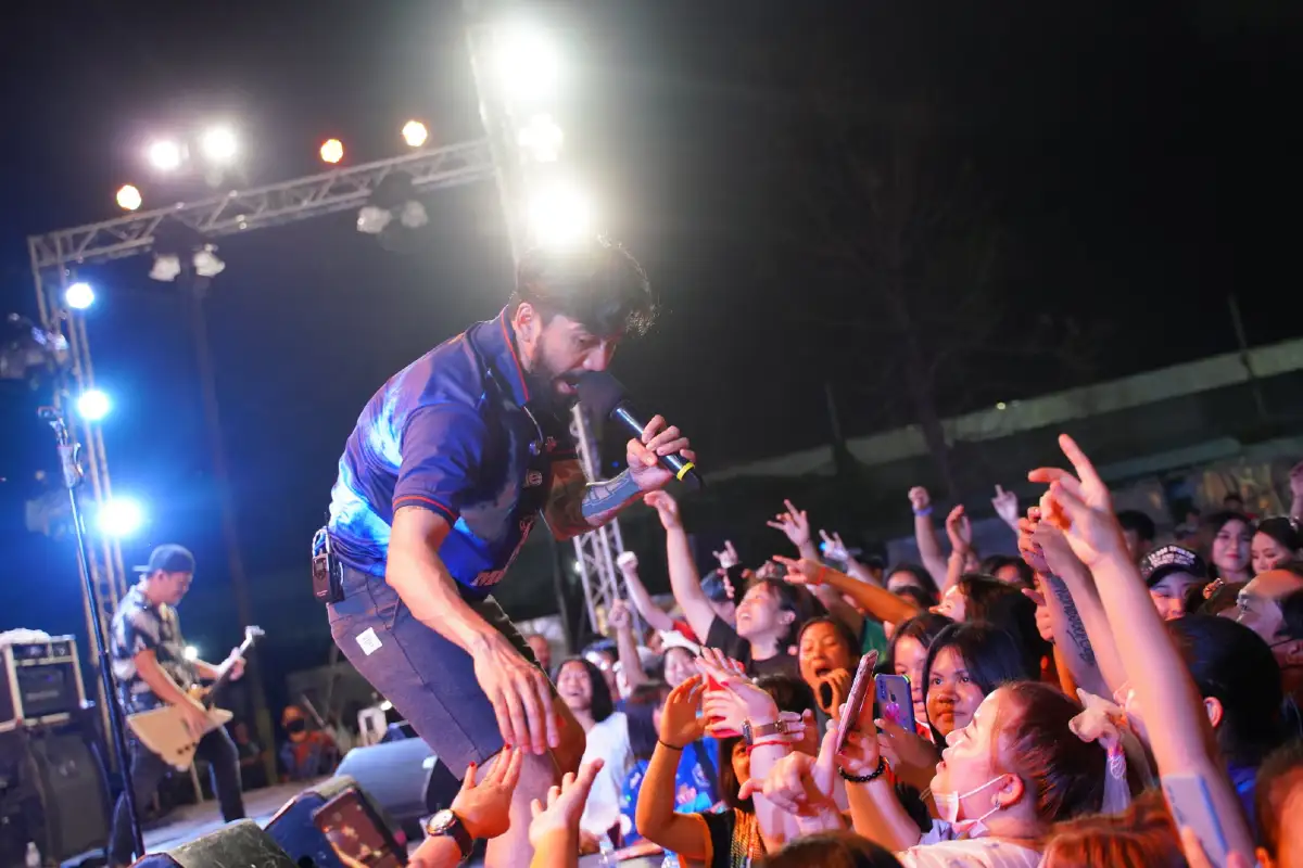 วิจารณ์แซด!นายกอบจ.เชียงใหม่เมินมาตรการคุมเข้มโควิด