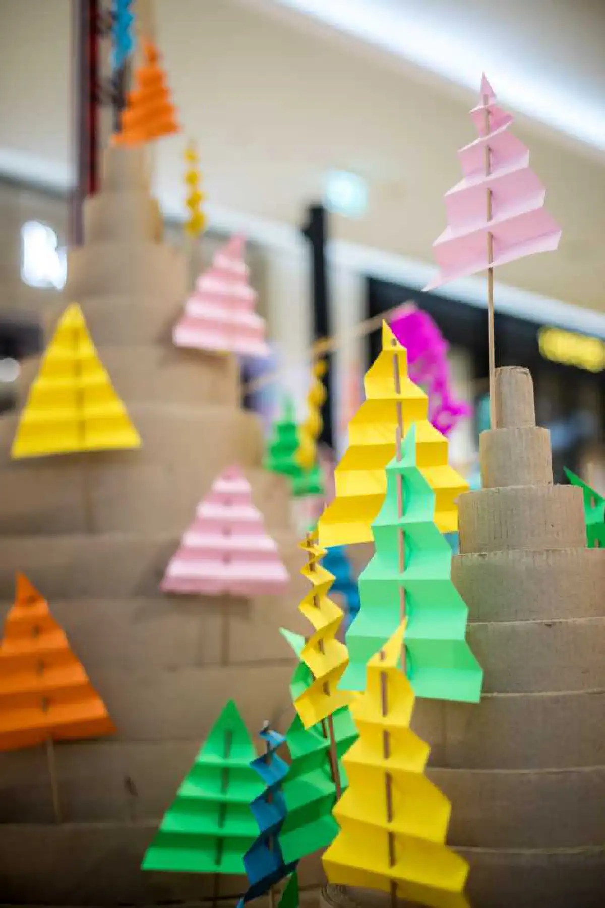 ฉลองมหาสงกรานต์ ณ ใจกลางกรุง @เซ็นทรัล เอ็มบาสซี