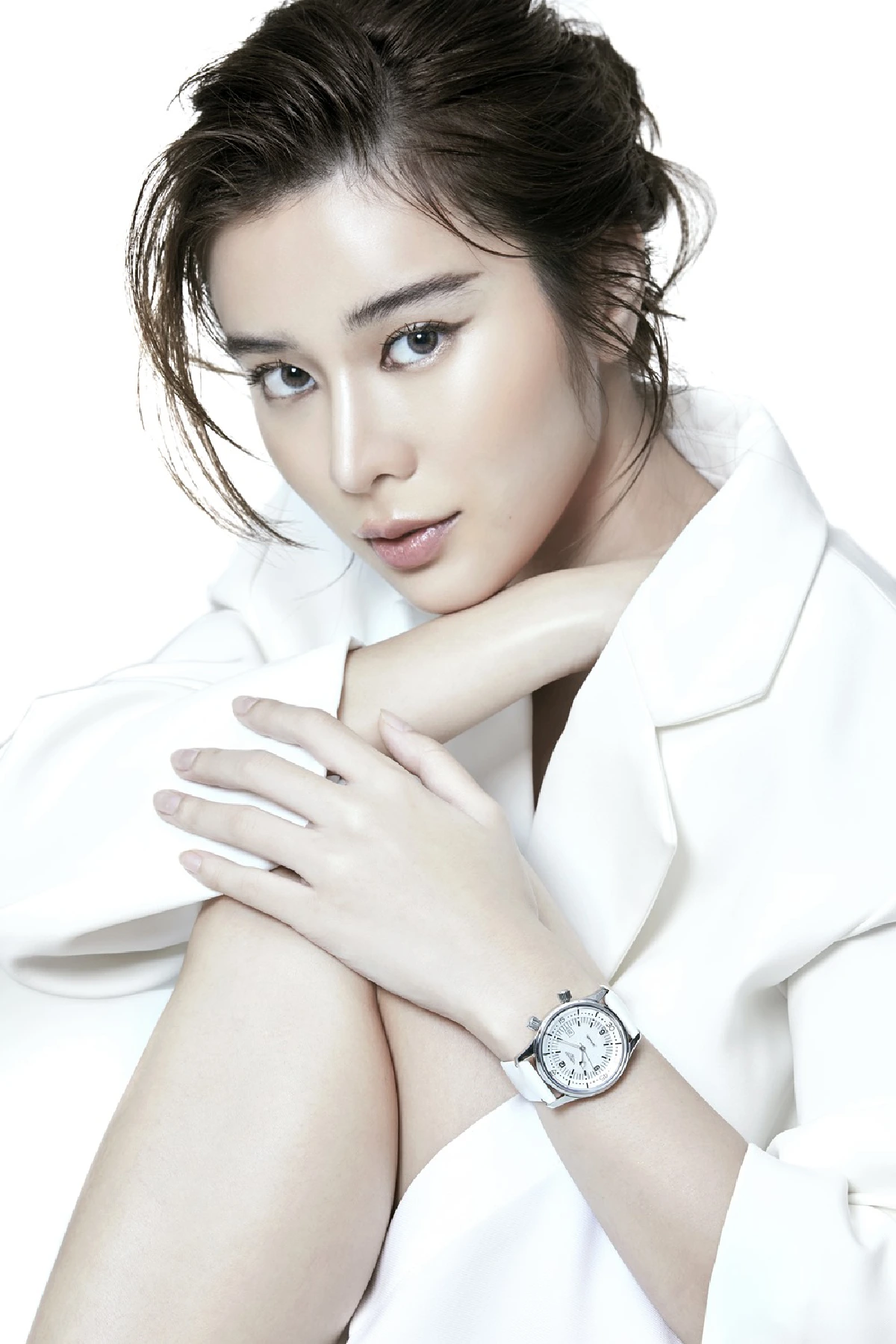 ลองจินส์ ส่ง White Campaign ถ่ายทอดความงามนาฬิกา 4 คอลเลกชั่น