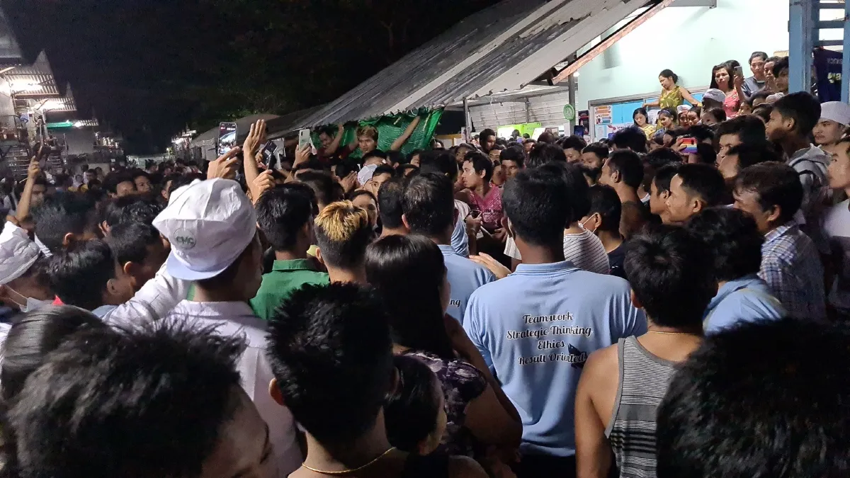 แรงงานเมียมานับพันลุกฮือในที่พักคนงานหวิดเกิดจลาจล