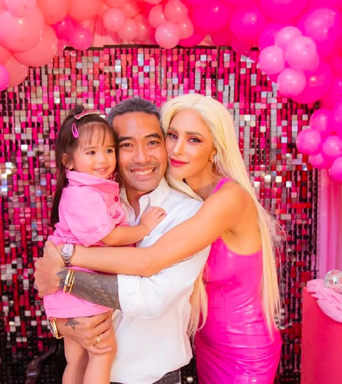  “อุ้ม ลักขณา” ฉลองวันเกิดอายุครบ 38 ปี จัดงานในธีมตุ๊กตาบาร์บี้สุดแซ่บ!