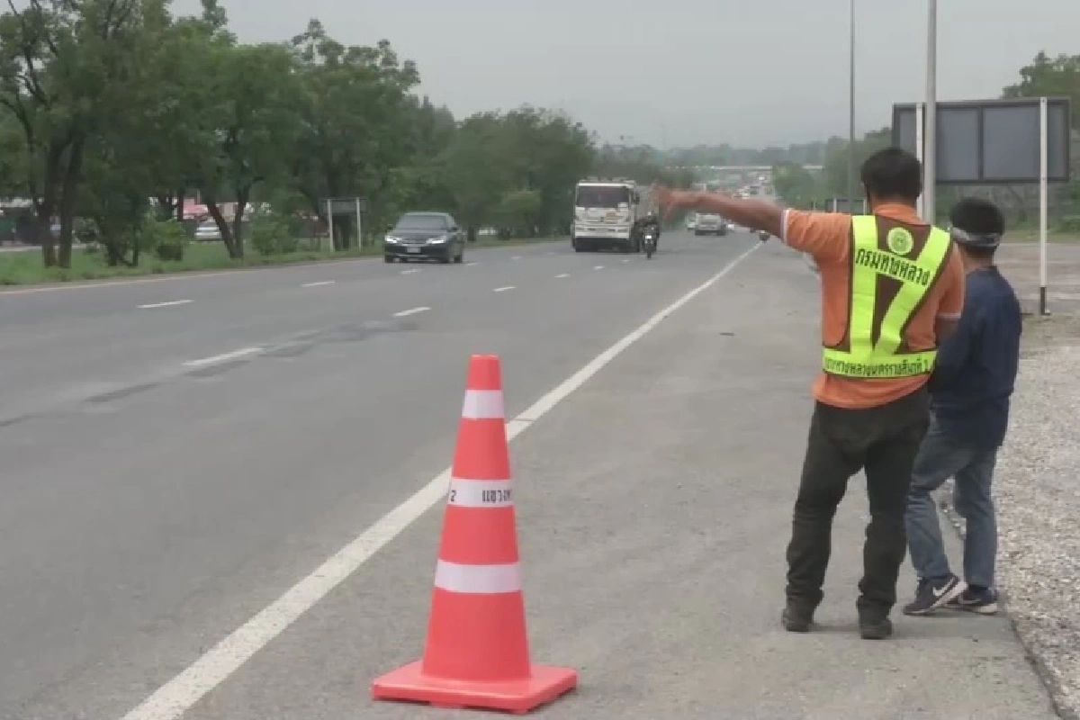 โคราชเร่งคืนผิวจราจรทุกพื้นที่รองรับประชาชนเดินทางกลับบ้านสงกรานต์