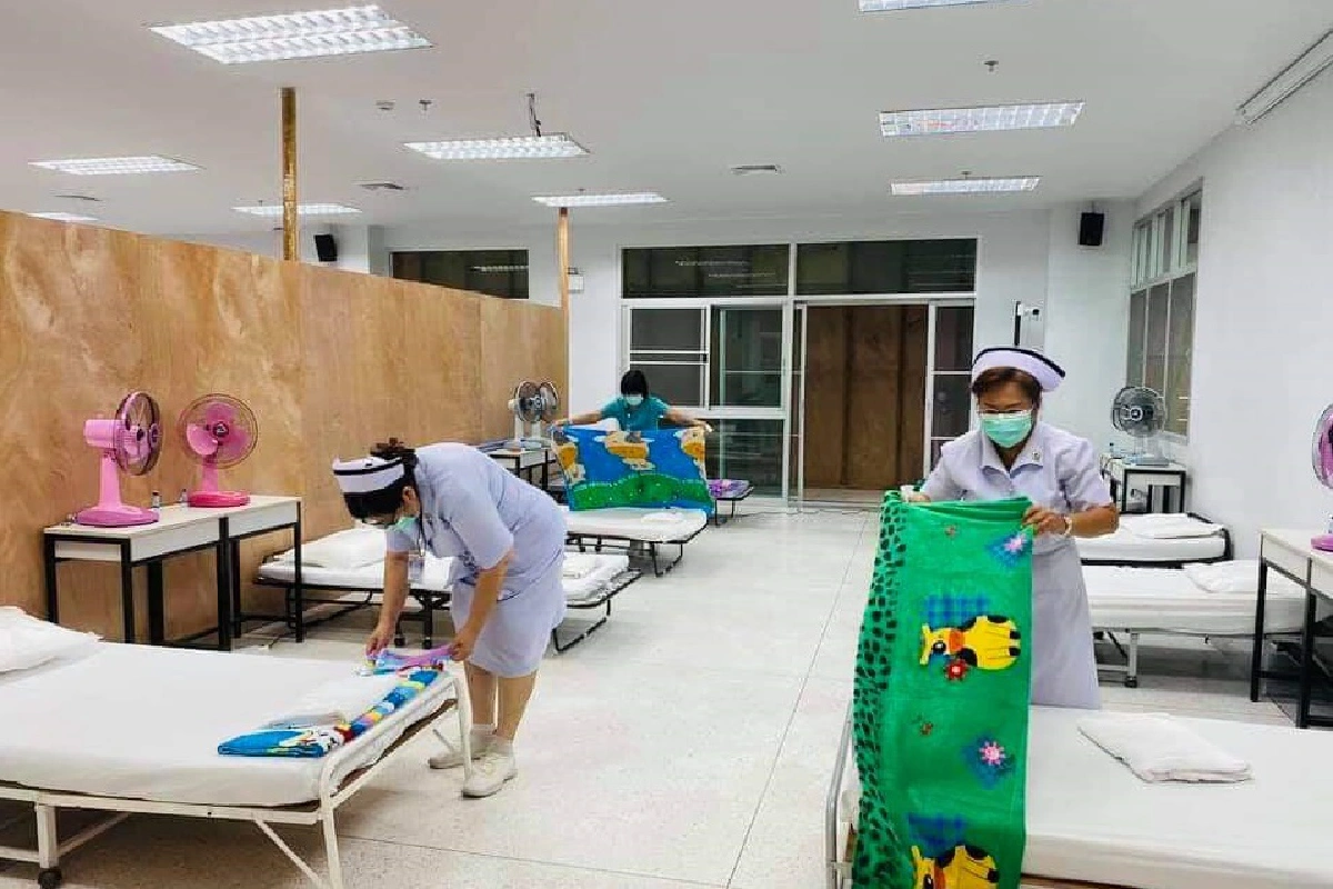 ภูเก็ตเปิดโรงพยาบาลสนามตั้งเป้า500เตียงรับผู้ป่วยโควิด-19