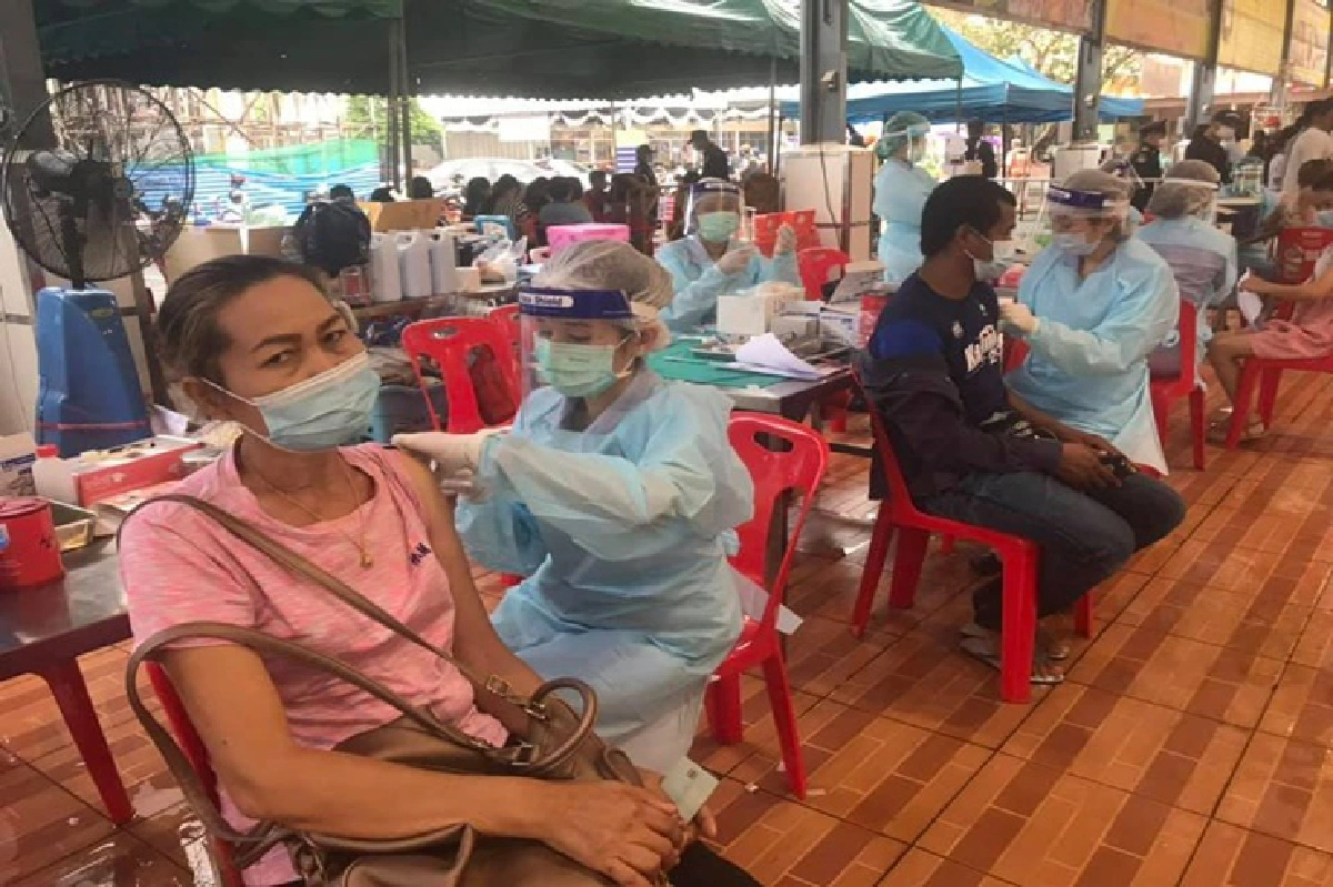 กทม.เร่งตรวจเชิงรุกสถานบันเทิงย่านทองหล่อ 8 วันพบติดเชื้อ 659 คน รอผลกว่า4พันคน