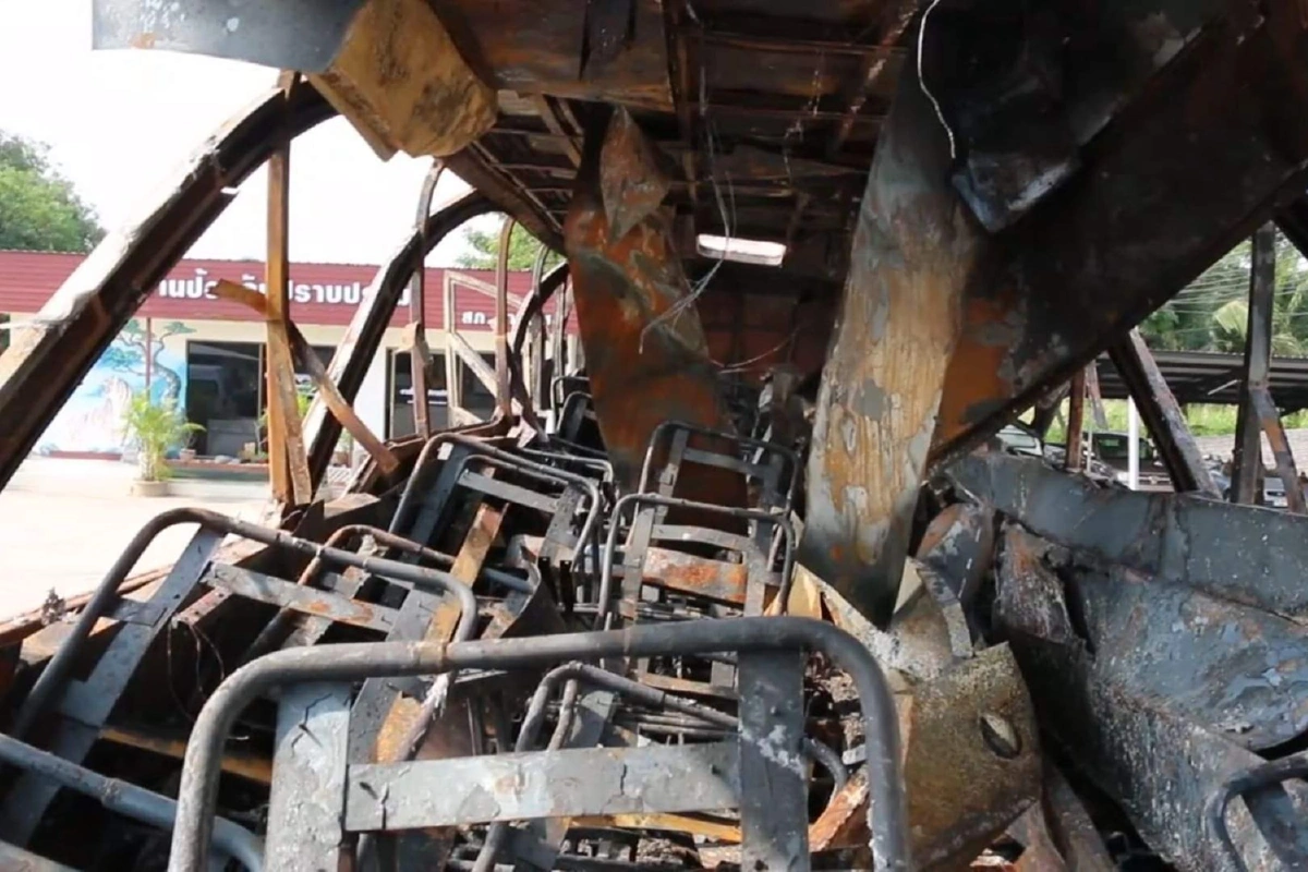 "บิ๊กตู่"ส่งกระเช้าเยี่ยมเหตุไฟไหม้รถทัวร์ ผู้โดยสารเล่านาทีรอด