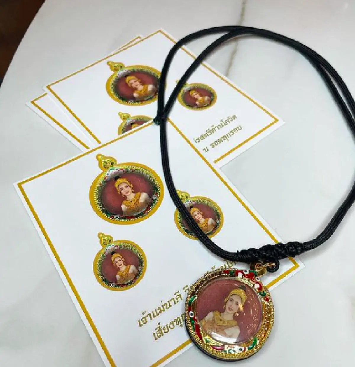 พกไว้อุ่นใจ! “แต้ว ณฐพร” ออกเครื่องรางเจ้าแม่นาคี คุ้มภัยโควิด-19