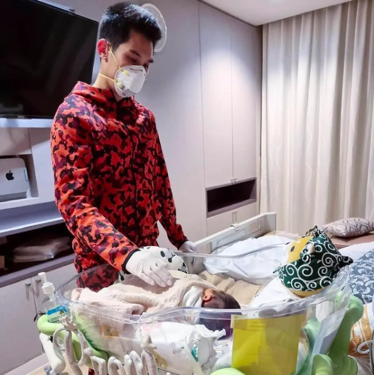 “กันต์ กันตถาวร” และครอบครัวผลตรวจโควิด-19 เป็นลบ! หลังเจอ “ฟลุค” ลั่นไม่โทษกัน