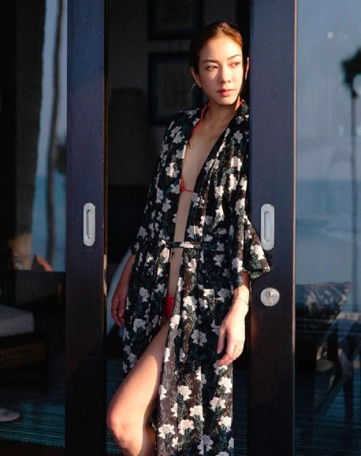 "แป้ง อรจิรา" ระเบิดความเซ็กซี่ อวดบั้นท้ายกระแทกเต็มๆ ตา