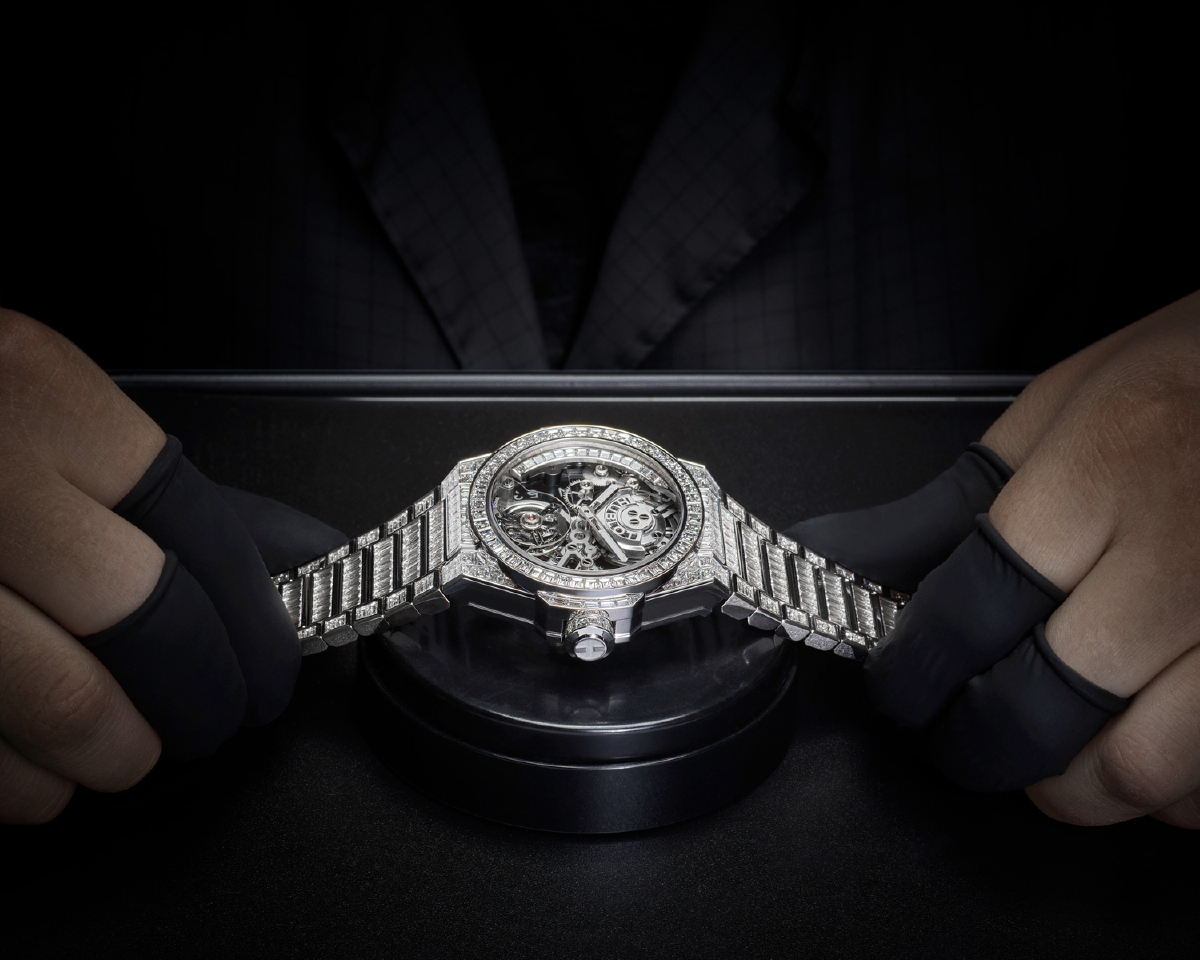 บิ๊ก แบง อินทิกรัล ทูร์บิญอง ไฮ จิวเวลรี (BIG BANG INTEGRAL TOURBILLON HIGH JEWELLERY) บิ๊ก แบง อินทิกรัล ทูร์บิญอง ไฮ จิวเวลรี (BIG BANG INTEGRAL TOURBILLON HIGH JEWELLERY)