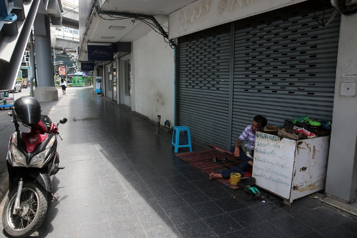 เศร้า!ภาพบรรยากาศย่านการค้าดังกลางกรุงไม่ต่างจากเมืองร้าง