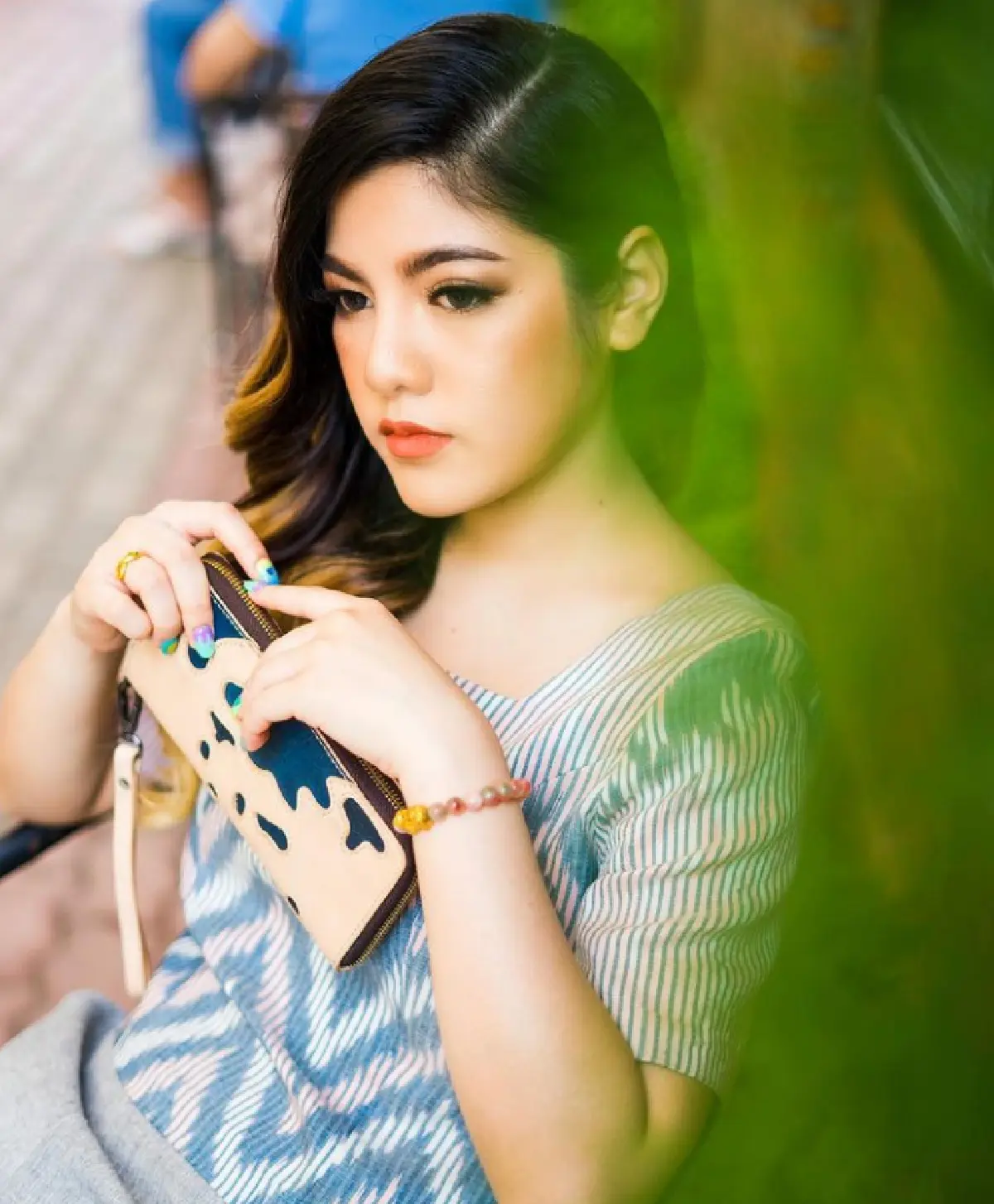 จากเศษหนังสู่แฟชั่นอินเทรนด์ แบรนด์เครื่องหนังโพนยางคำ 