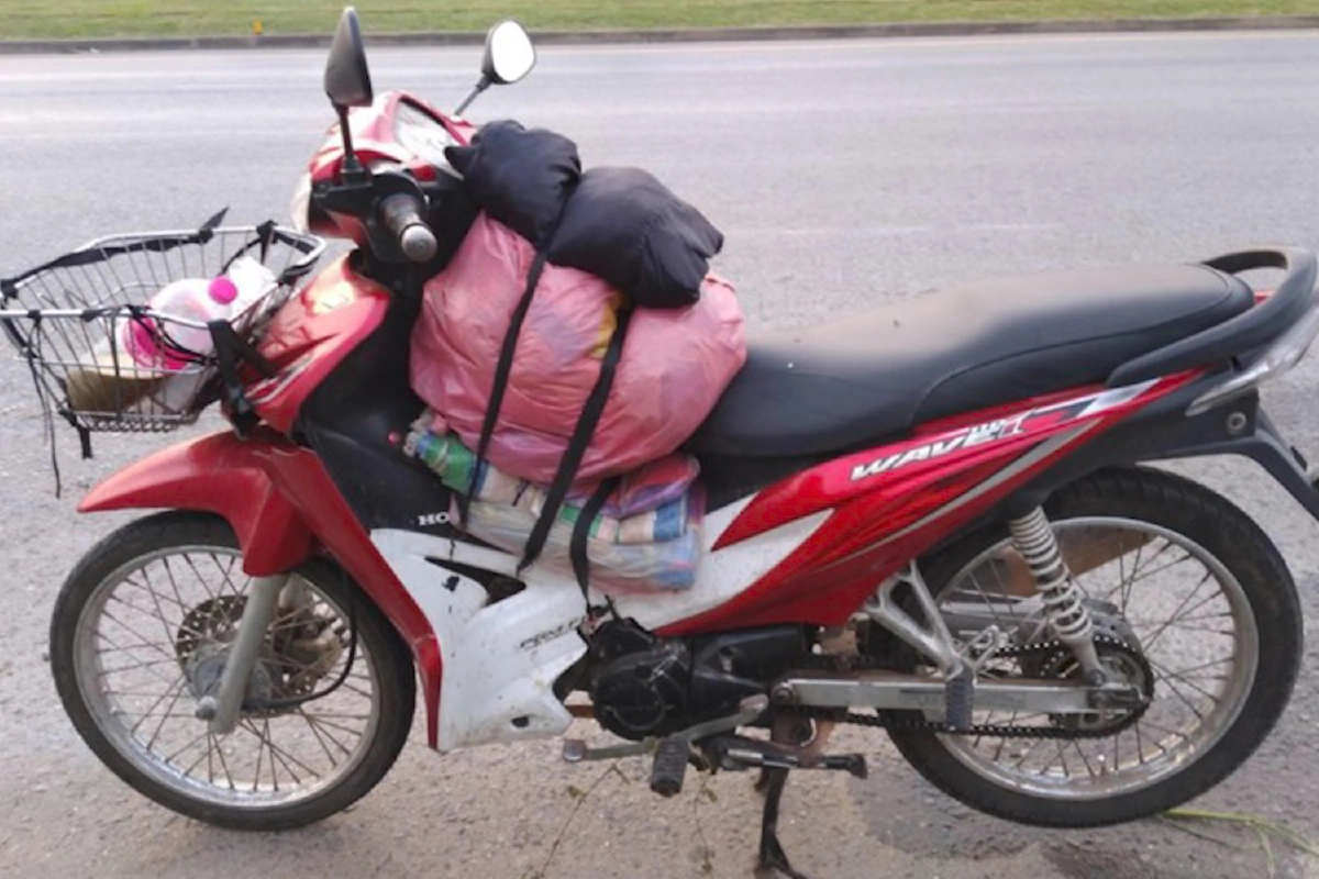 ตำรวจรวบสามีใช้ภรรยาค้ากามก่อนทุบกระจกรถเหยื่อขโมยทรัพย์สิน