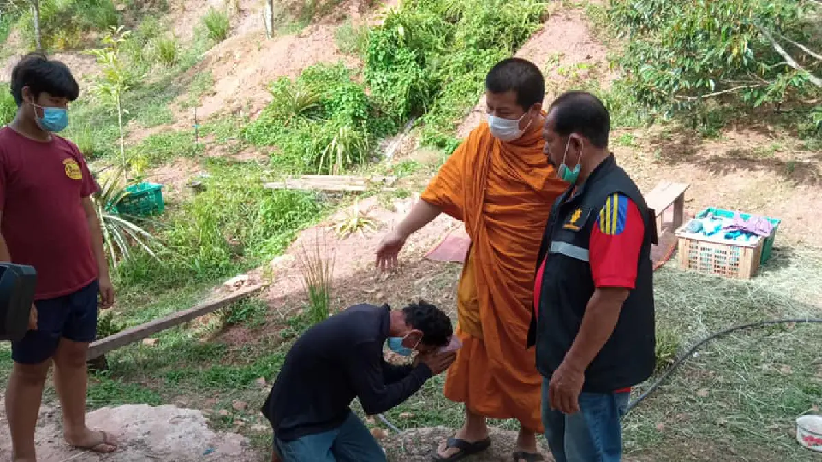 "อั้ม พัชราภา” ยื่นมือเคลียร์หนี้ให้เด็ก 9 ขวบ หลังชวนครอบครัวฆ่าตัวตาย