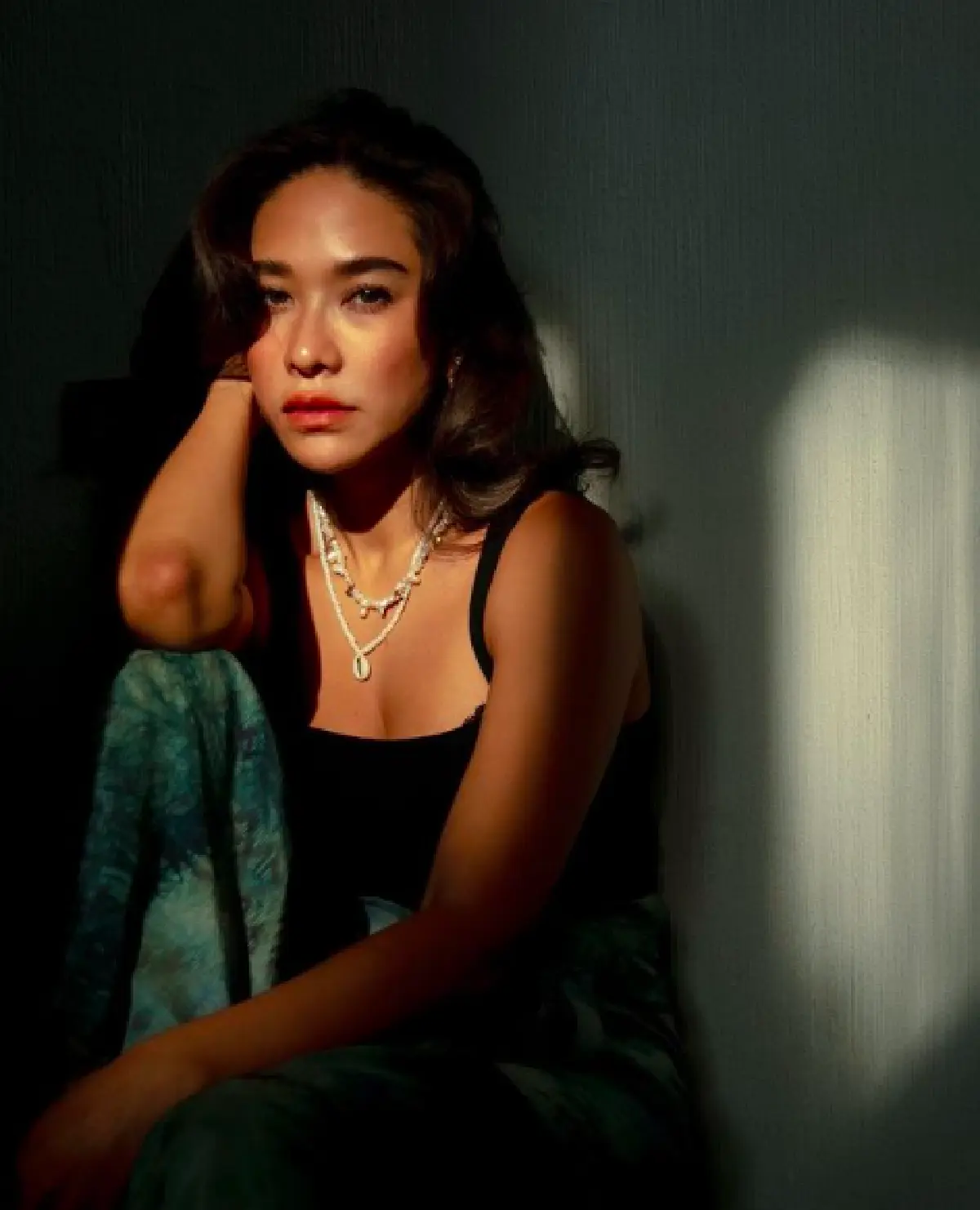 “พลอย เฌอมาลย์” ขึ้นข้อความ Bio บอกชัด ไม่ใช่สลิ่ม! ด้านชาวเน็ตแห่ขุดภาพเก่า