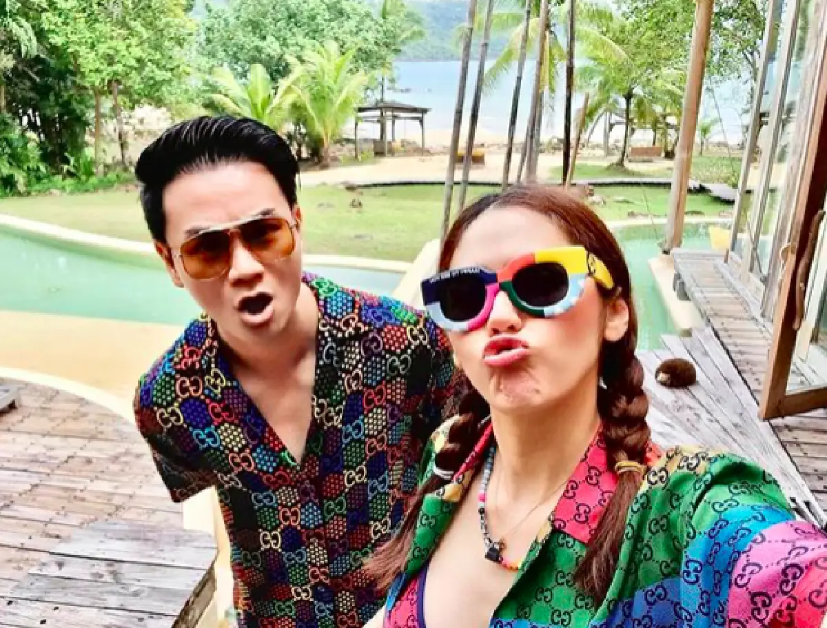  “ชมพู่-น็อต" ทริปจบรูปไม่จบงานดีแพ็กคู่ เรียงเสียงฮือฮาได้ไม่แพ้กัน