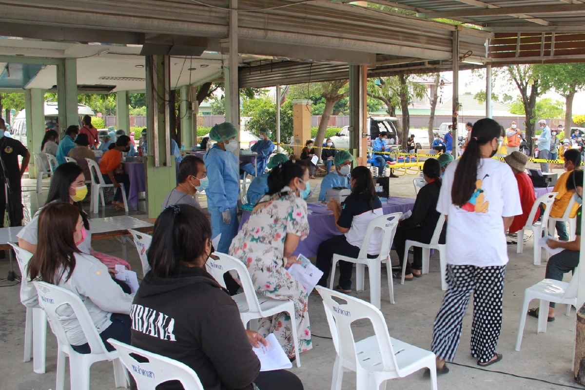 ผู้ว่าฯอยุยาสั่งปิดตลาดวังน้อยเมืองใหม่3วันพบแม่ค้าติดโควิด