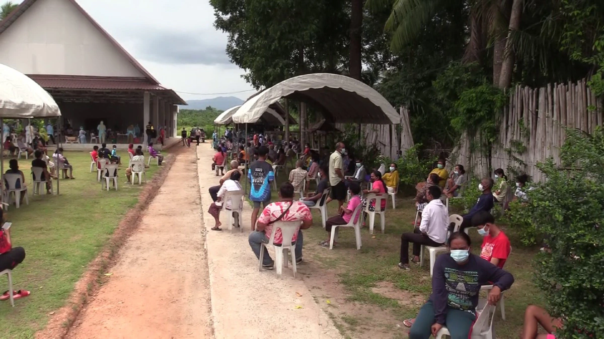 ร่อนพิบูลย์ระทึก!ลุ้นผลตรวจติดเชื้อโควิดหลายหมู่บ้าน