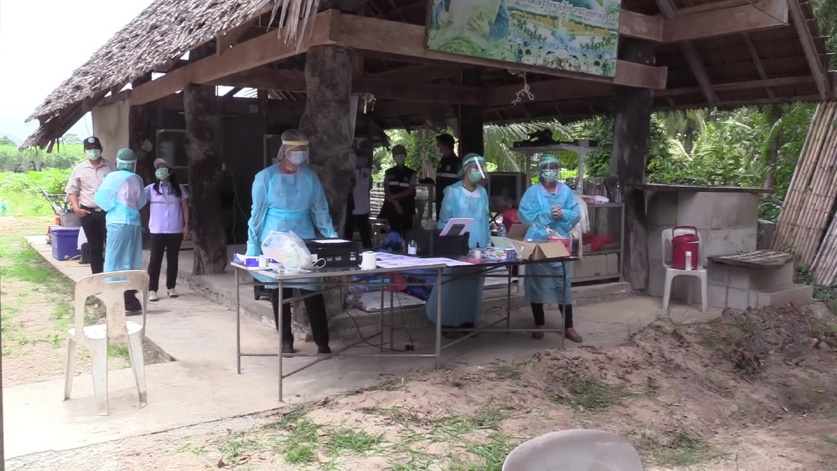 ร่อนพิบูลย์ระทึก!ลุ้นผลตรวจติดเชื้อโควิดหลายหมู่บ้าน