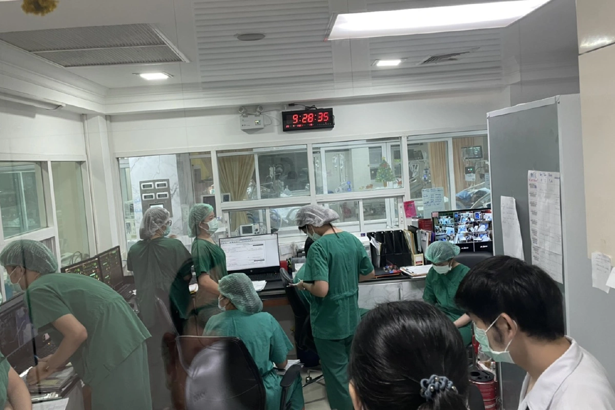 ร.พ.ธรรมศาสตร์ฯรับพระราชทานเครื่อง Oxygen High Flow ช่วยผู้ป่วยโควิด-19