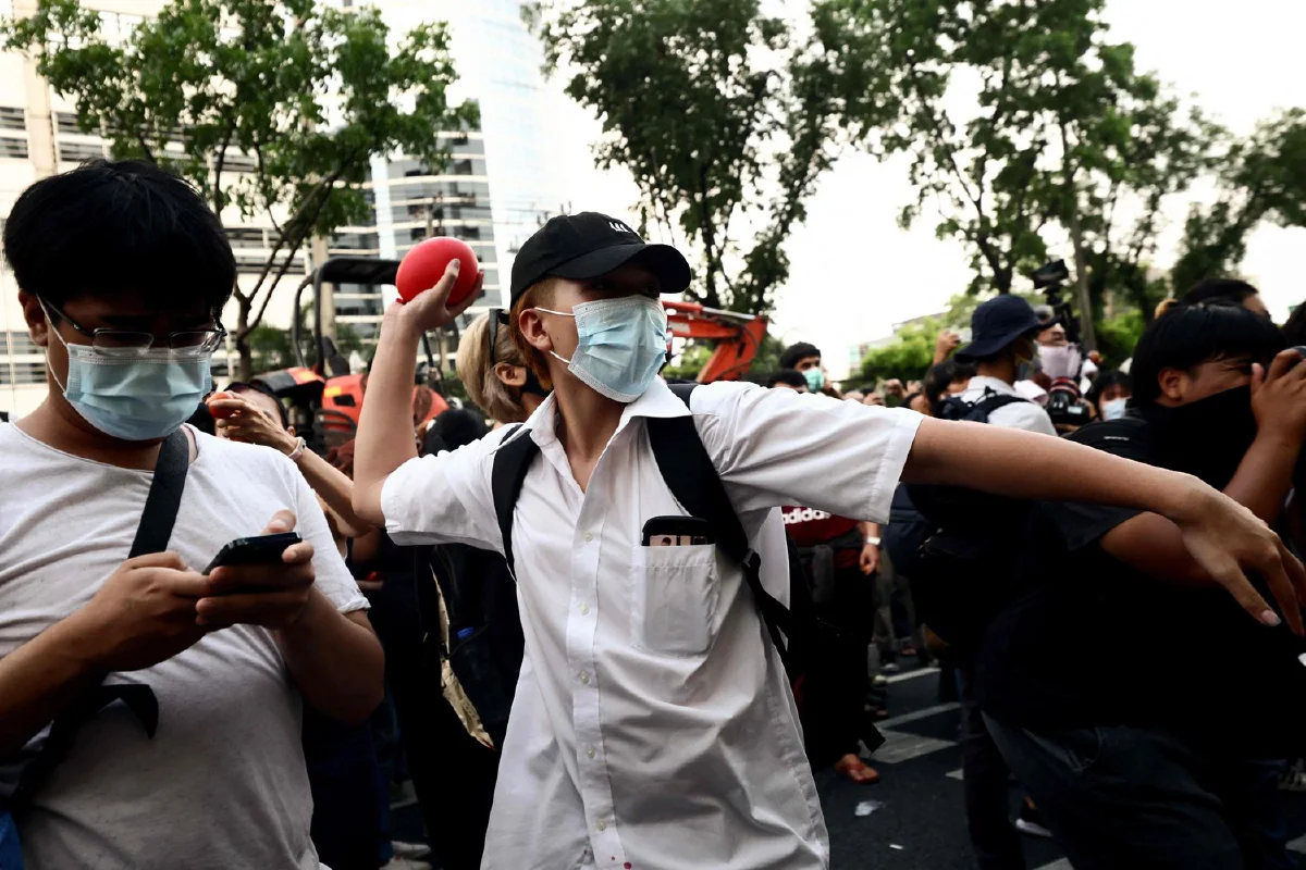 "กลุ่มREDEM" จัดคาราวานไปศาลอาญาจี้ปล่อยแกนนำคดี112