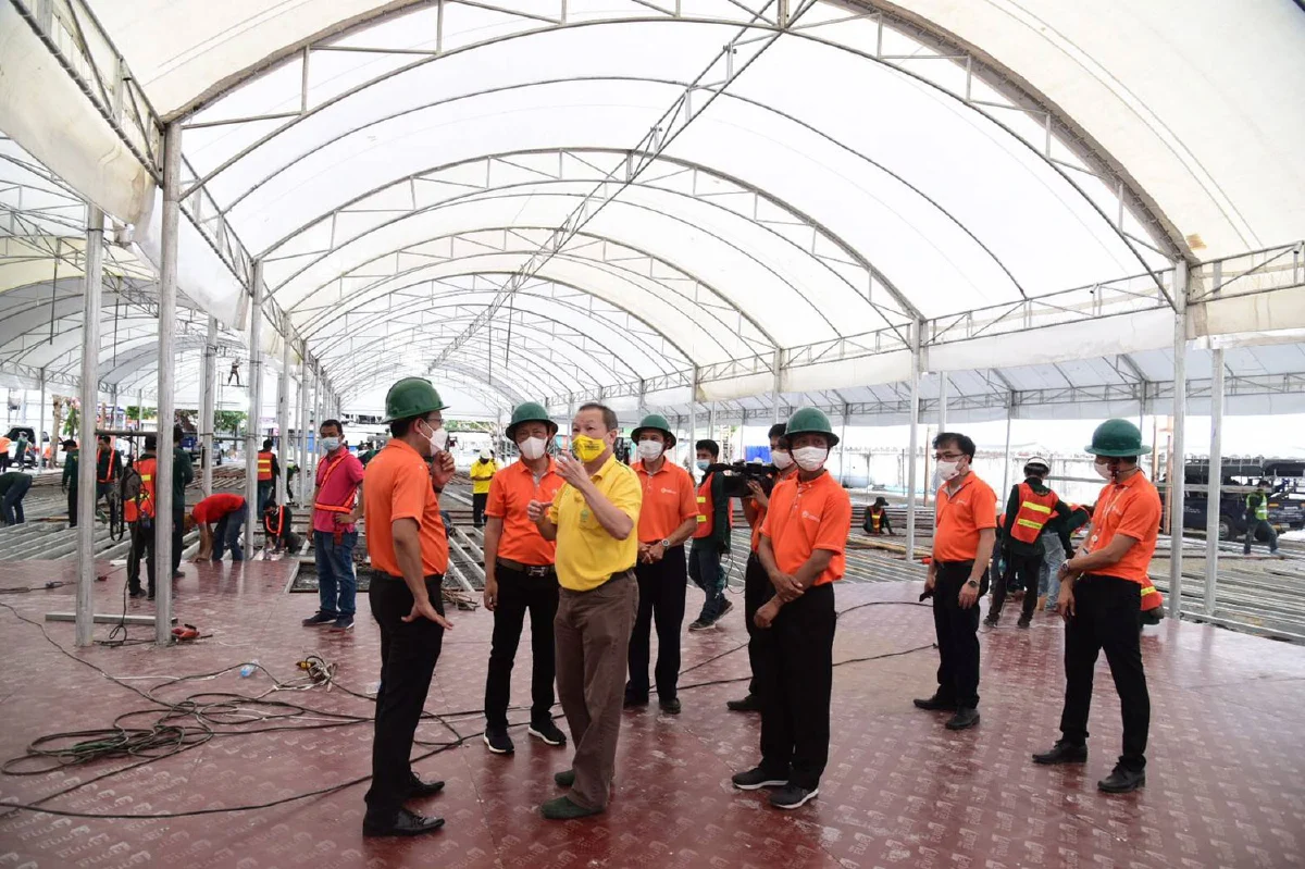 MEA รวมพลัง รวมใจ ติดตั้งระบบไฟฟ้ารองรับ รพ.สนามพลังแผ่นดิน เพื่อพิชิตภัย COVID-19