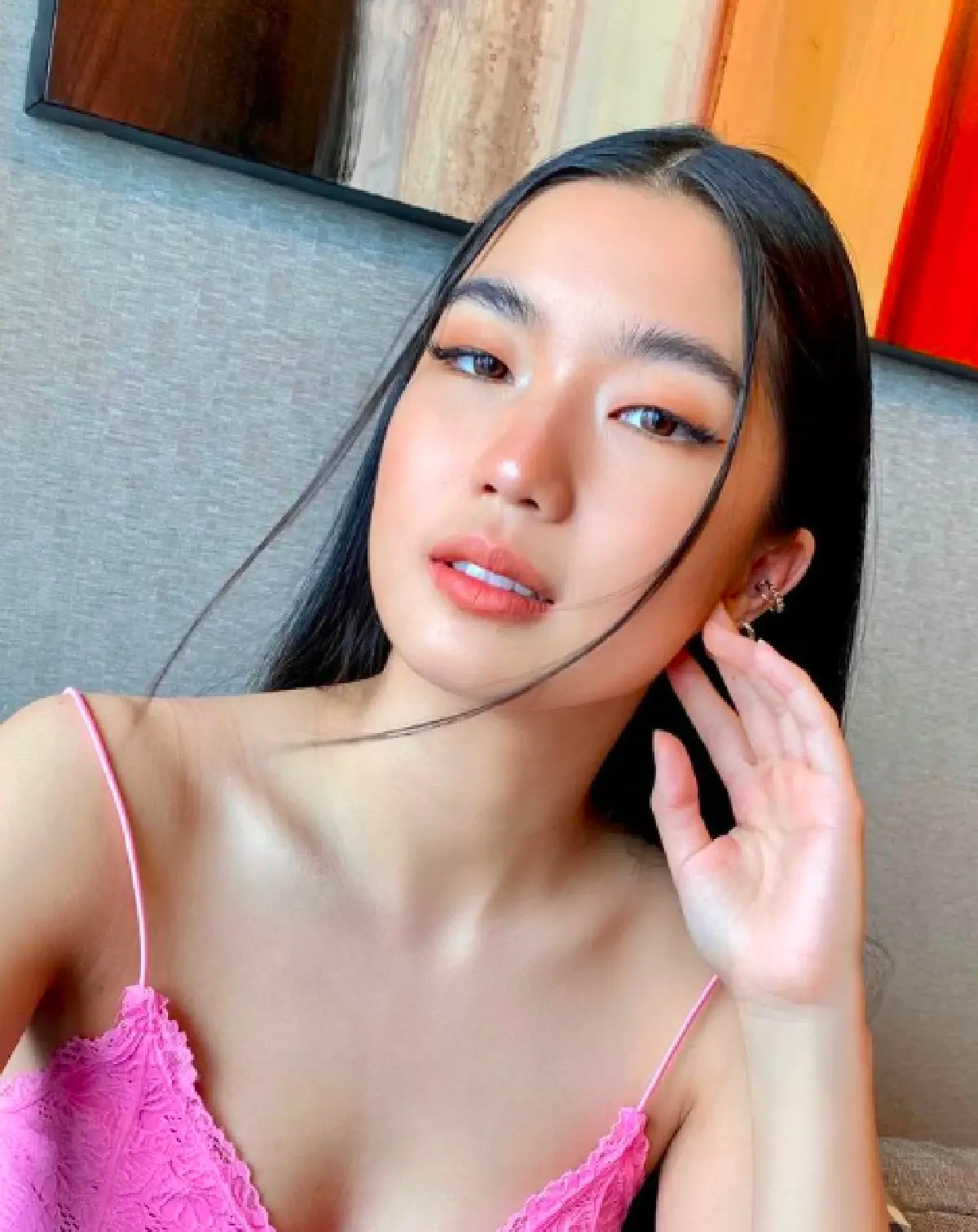 ชาวเน็ตตบมือให้ “ก้อย อรัชพร” หลังฝากถึงรัฐบาล ถ้ารู้ตัวว่าไม่เก่ง ก็ไปหาคนมาช่วย! 