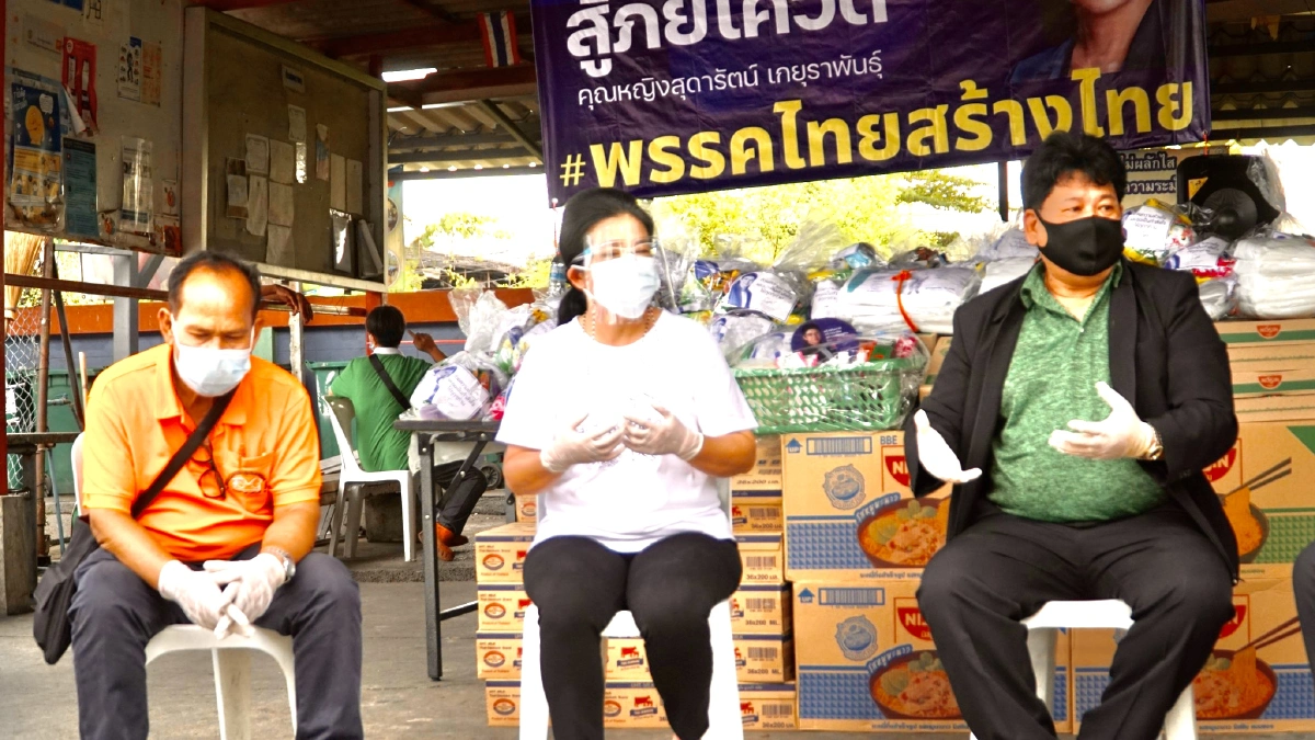 "เจ๊หน่อย" มาเองนำทีมลงพื้นที่คลองเตย หวั่นการระบาดยืดเยื้อยาวนาน