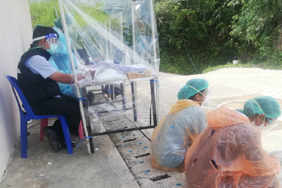 โควิด-19ระบาดบ้านอิต่องแหล่งท่องเที่ยวดังกาญจน์ติดเชื้อ6คน