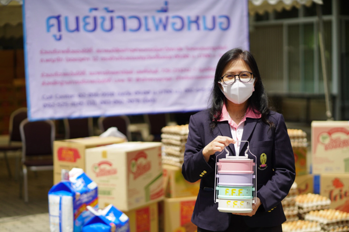 จุฬาฯจับมือโครงการ ฟู้ด ฟอร์ ไฟเตอร์เปิด"ศูนย์ข้าวเพื่อหมอ"กลางกรุง